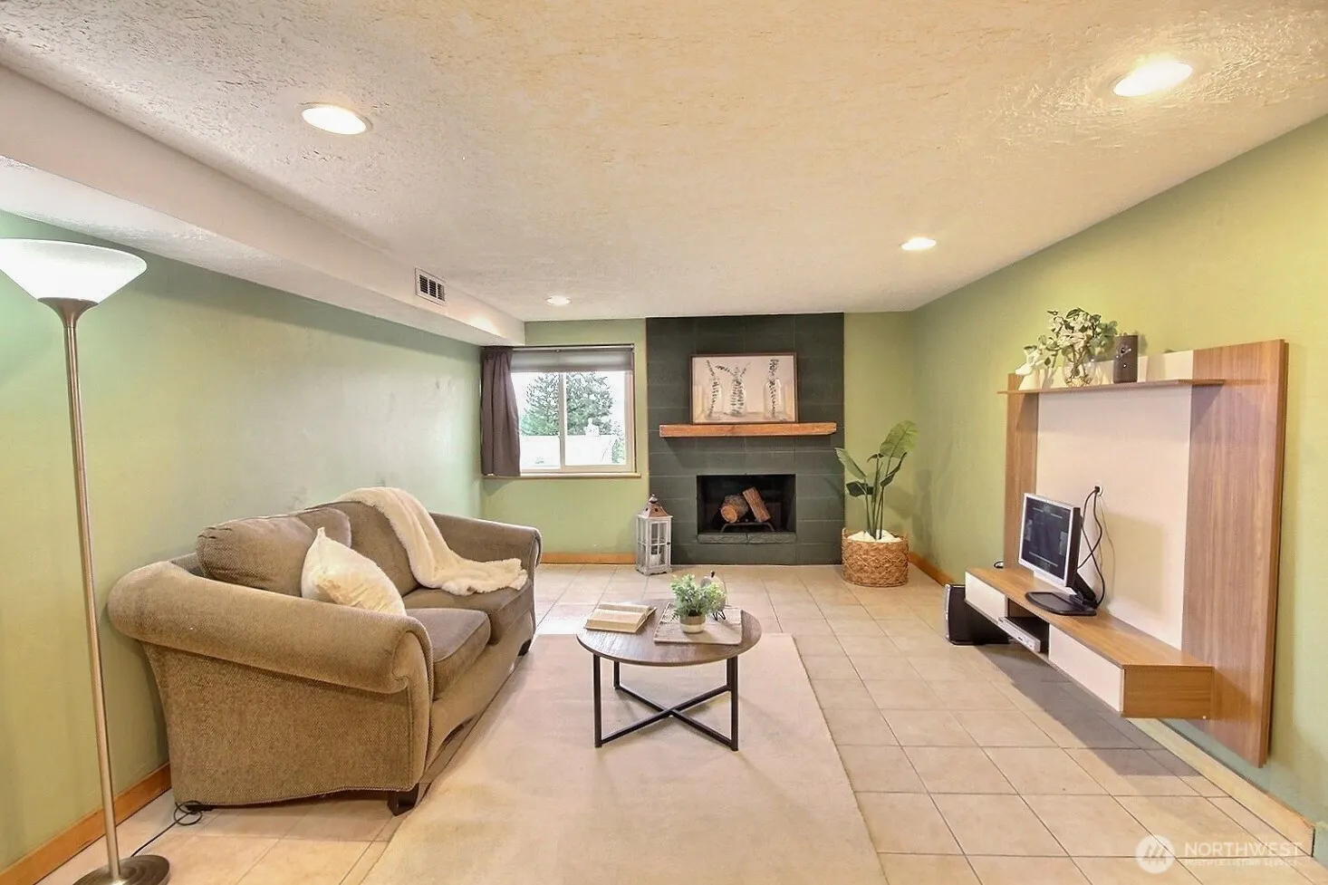 7748 14th Avenue SW, Seattle, WA 98106
