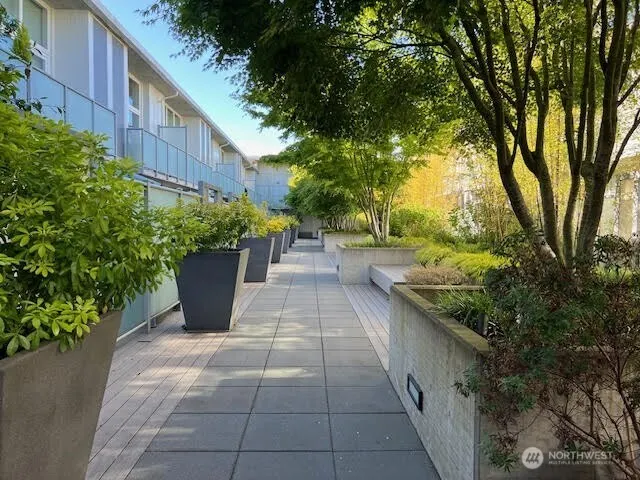 501 Roy Street #F229, Seattle, WA 98109