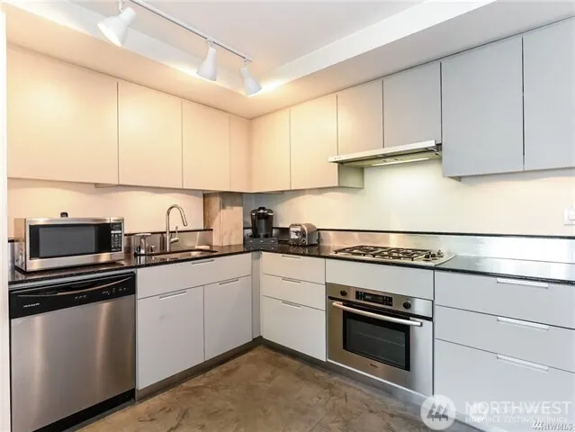 501 Roy Street #F229, Seattle, WA 98109