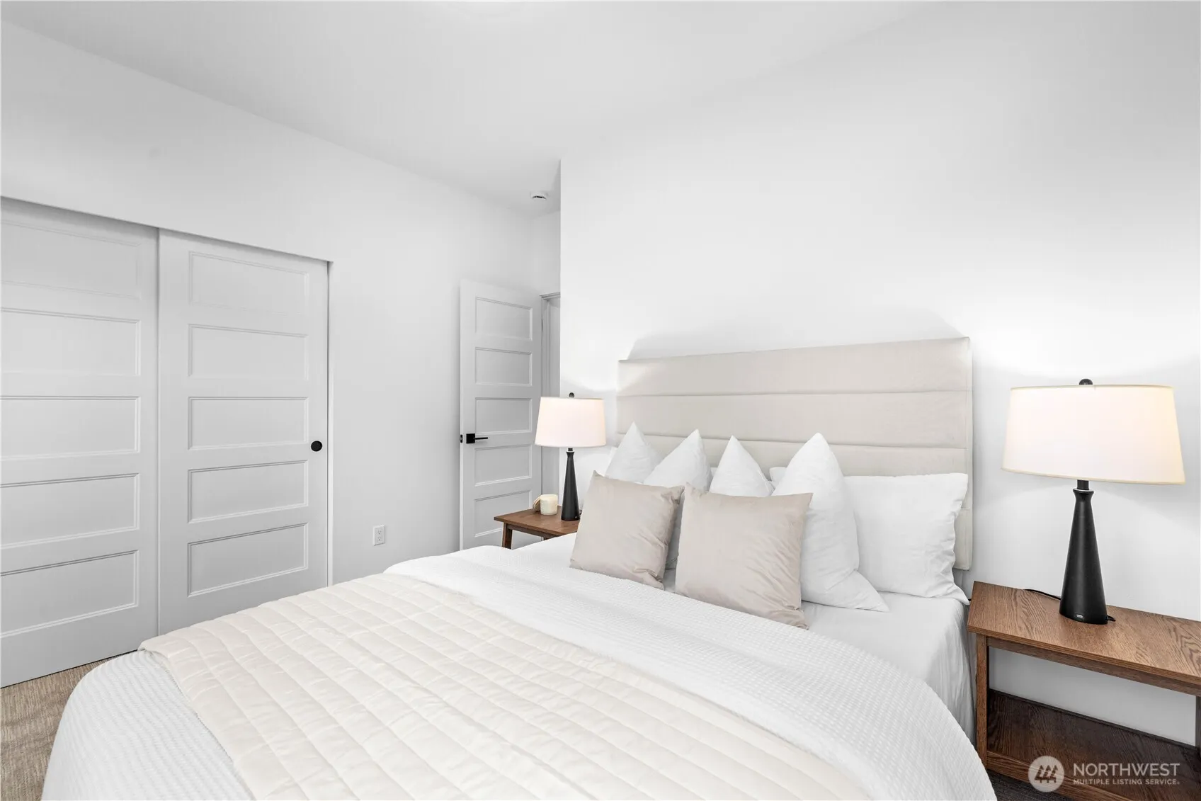 1704 B N 47th Street , Seattle, WA 98103
