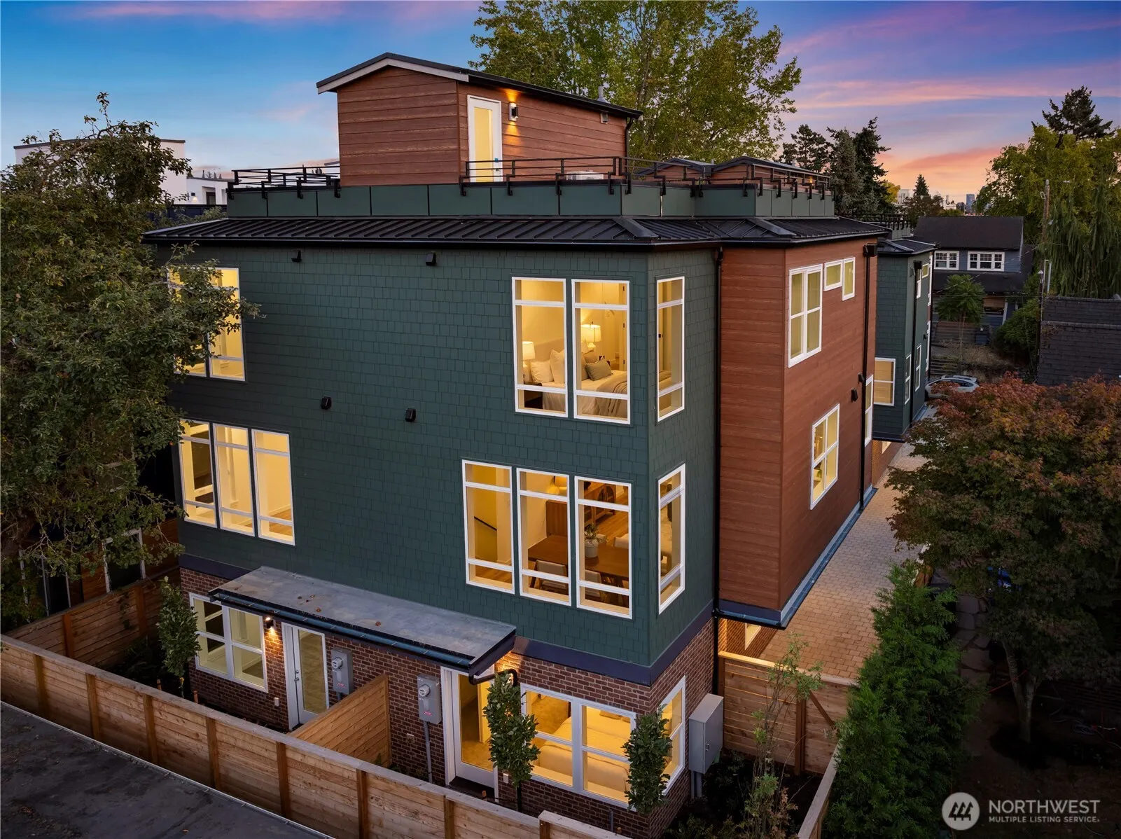 1704 B N 47th Street , Seattle, WA 98103