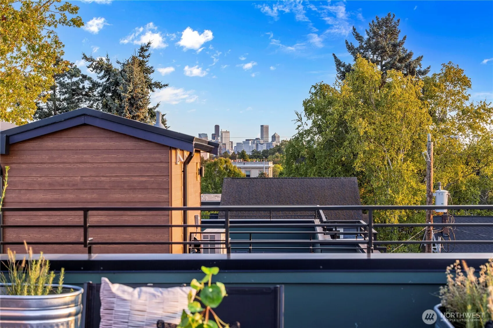 1704 B N 47th Street , Seattle, WA 98103