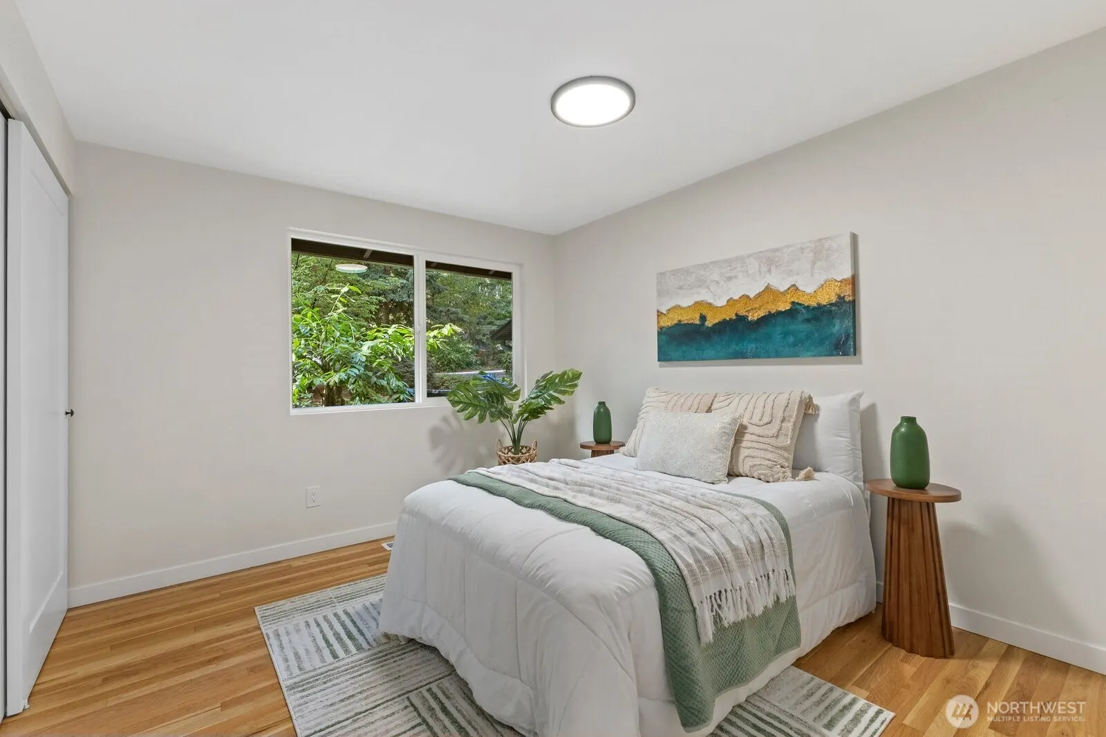 3022 137th Avenue NE, Bellevue, WA 98005