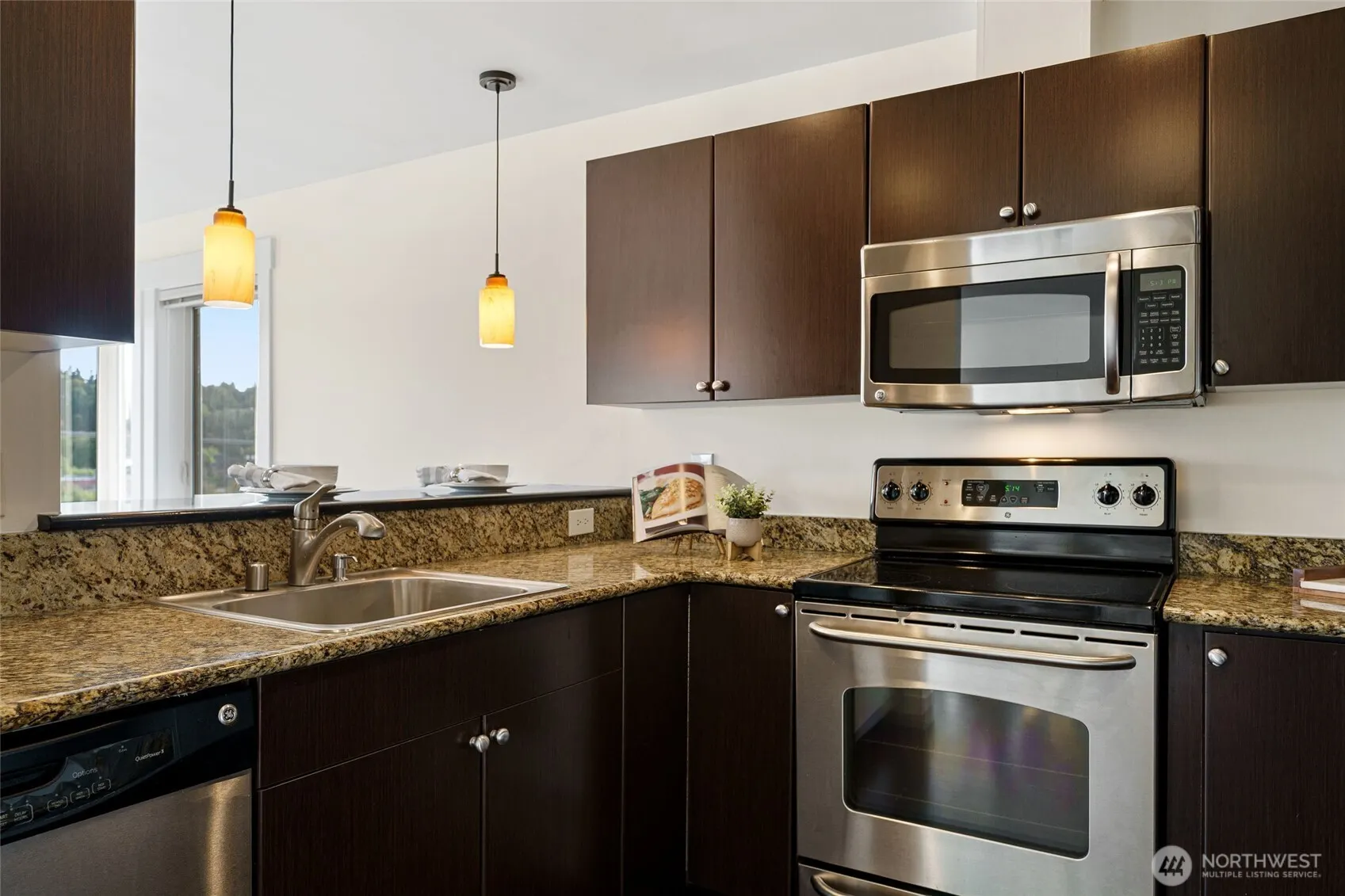 120 NW 39th Street #407, Seattle, WA 98107