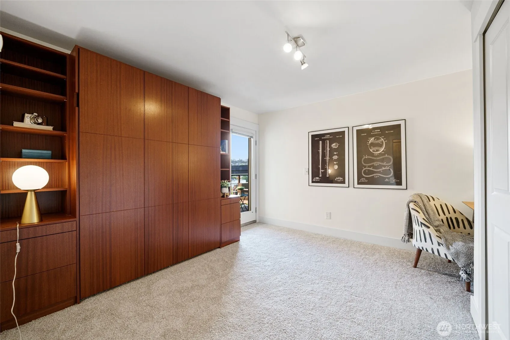 120 NW 39th Street #407, Seattle, WA 98107