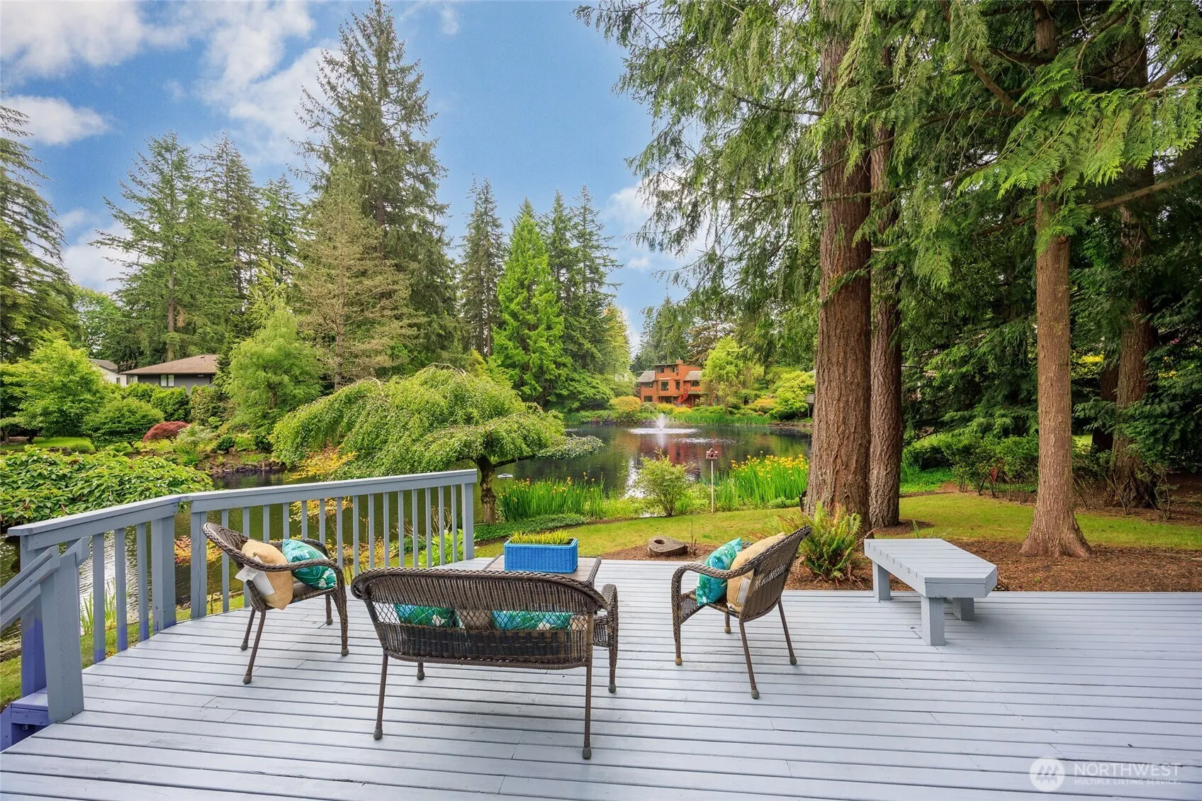 11423 NE 104th Street , Kirkland, WA 98033