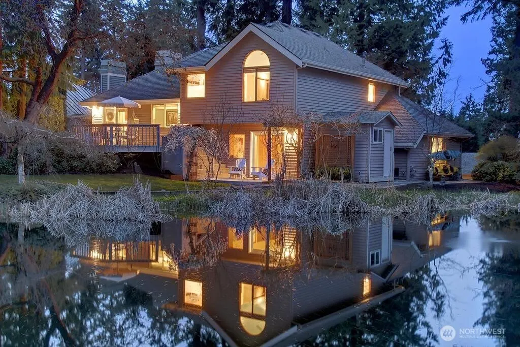 11423 NE 104th Street , Kirkland, WA 98033