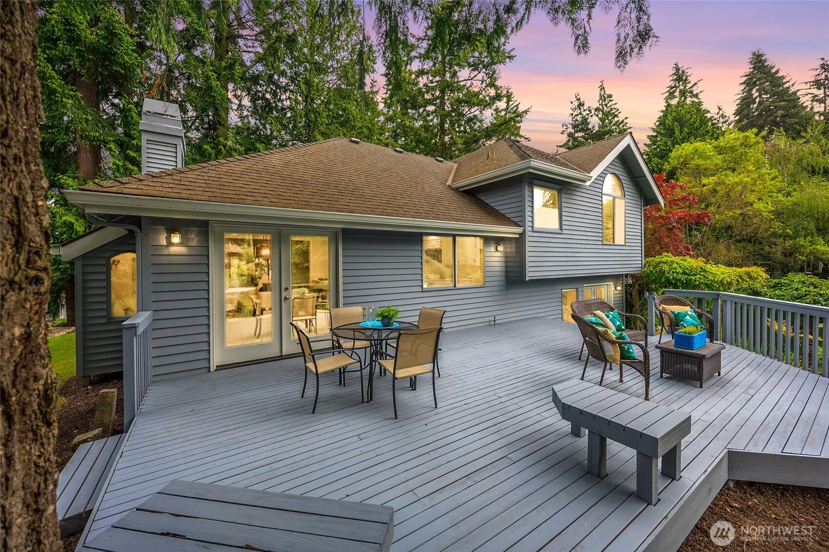 11423 NE 104th Street , Kirkland, WA 98033