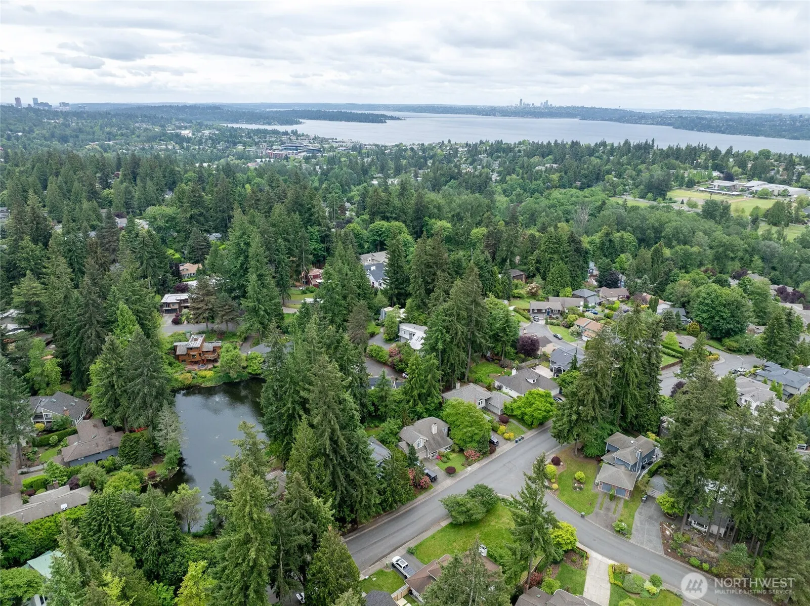 11423 NE 104th Street , Kirkland, WA 98033