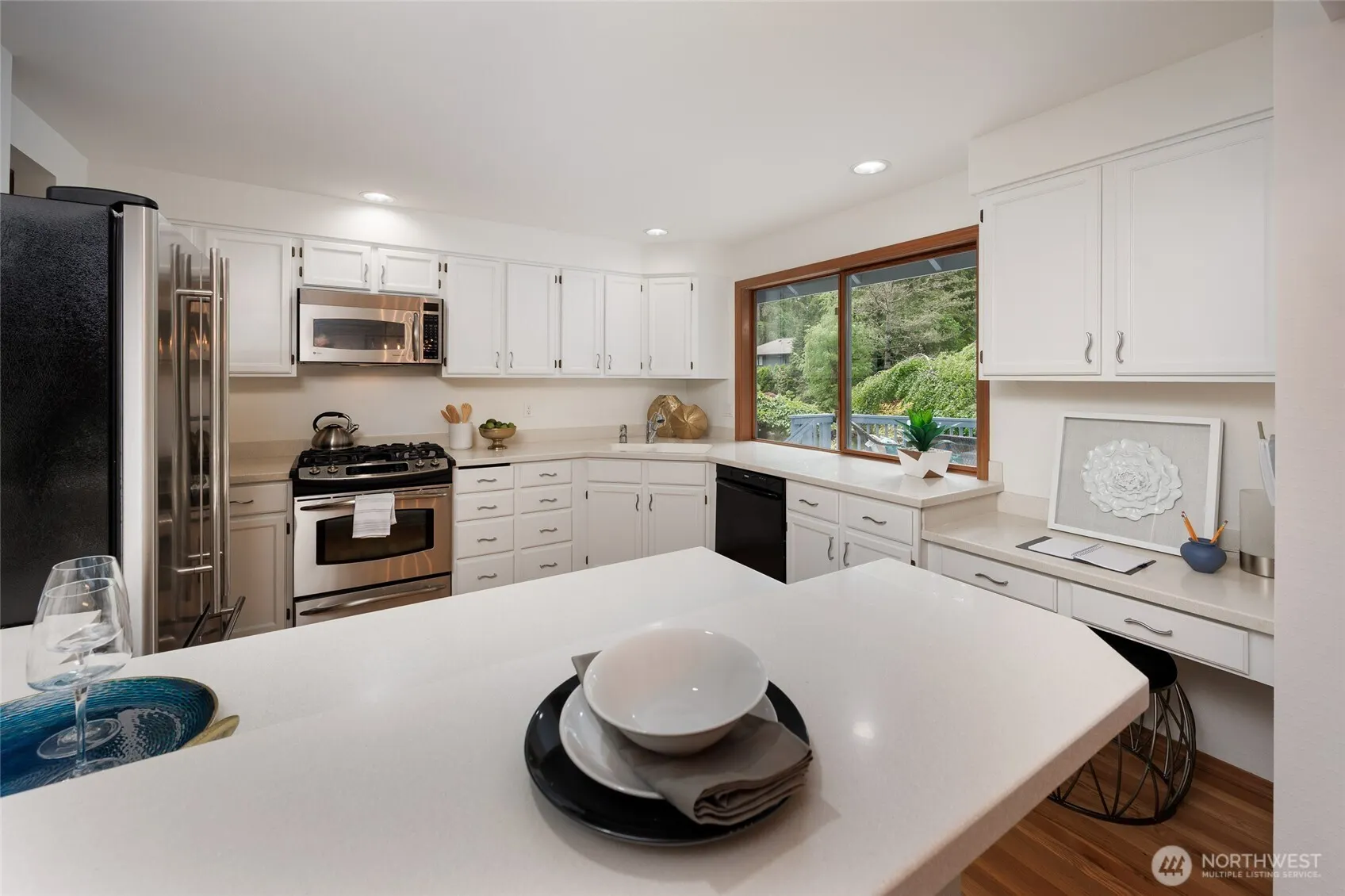 11423 NE 104th Street , Kirkland, WA 98033