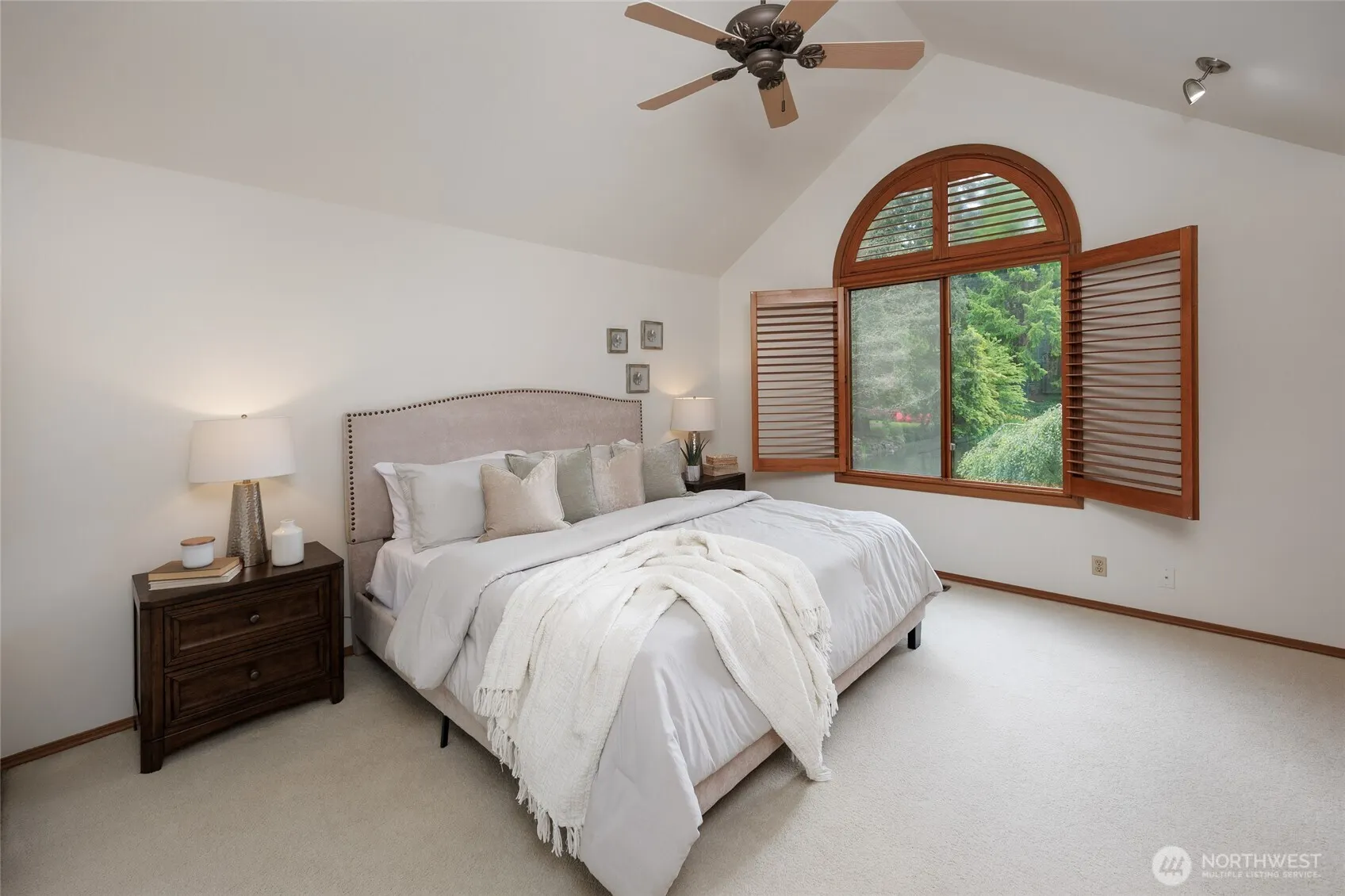 11423 NE 104th Street , Kirkland, WA 98033