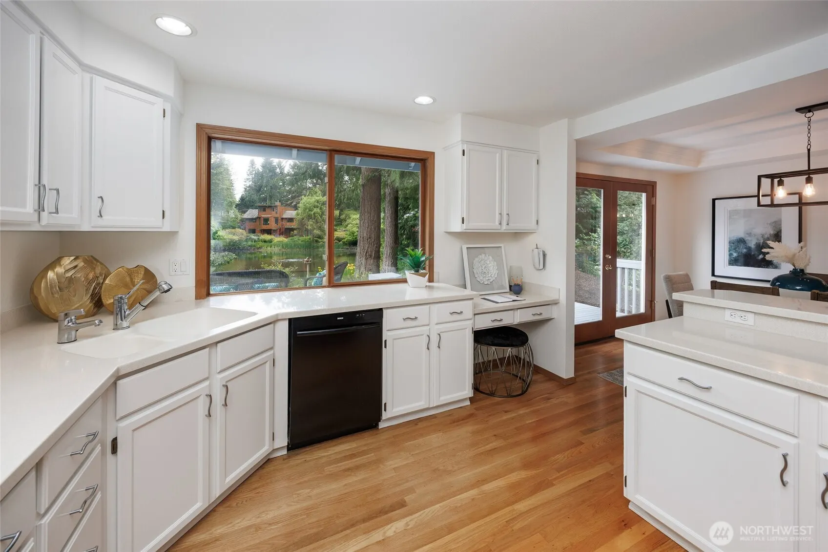 11423 NE 104th Street , Kirkland, WA 98033