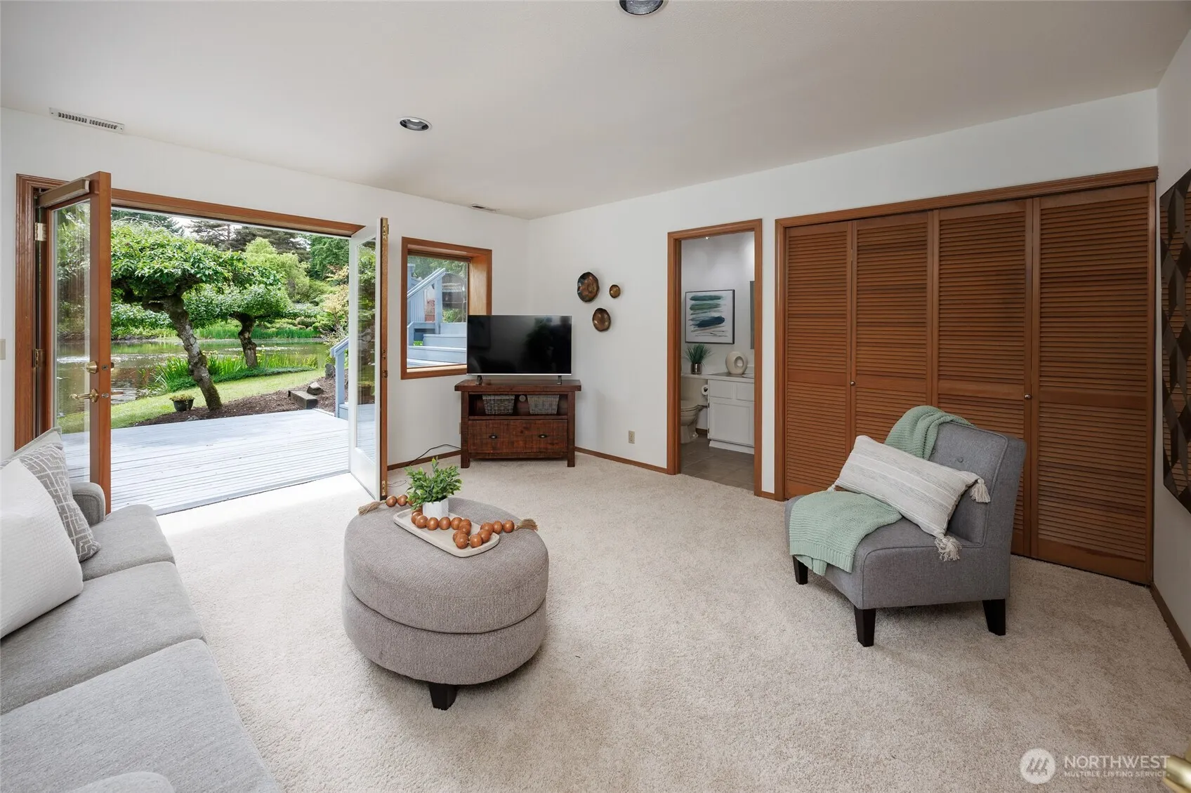 11423 NE 104th Street , Kirkland, WA 98033