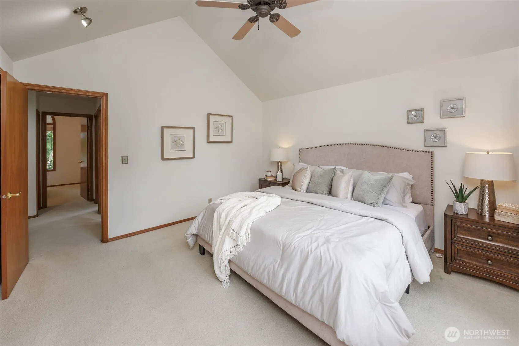 11423 NE 104th Street , Kirkland, WA 98033