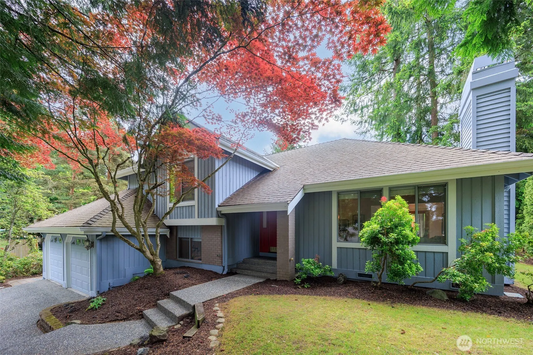 11423 NE 104th Street , Kirkland, WA 98033