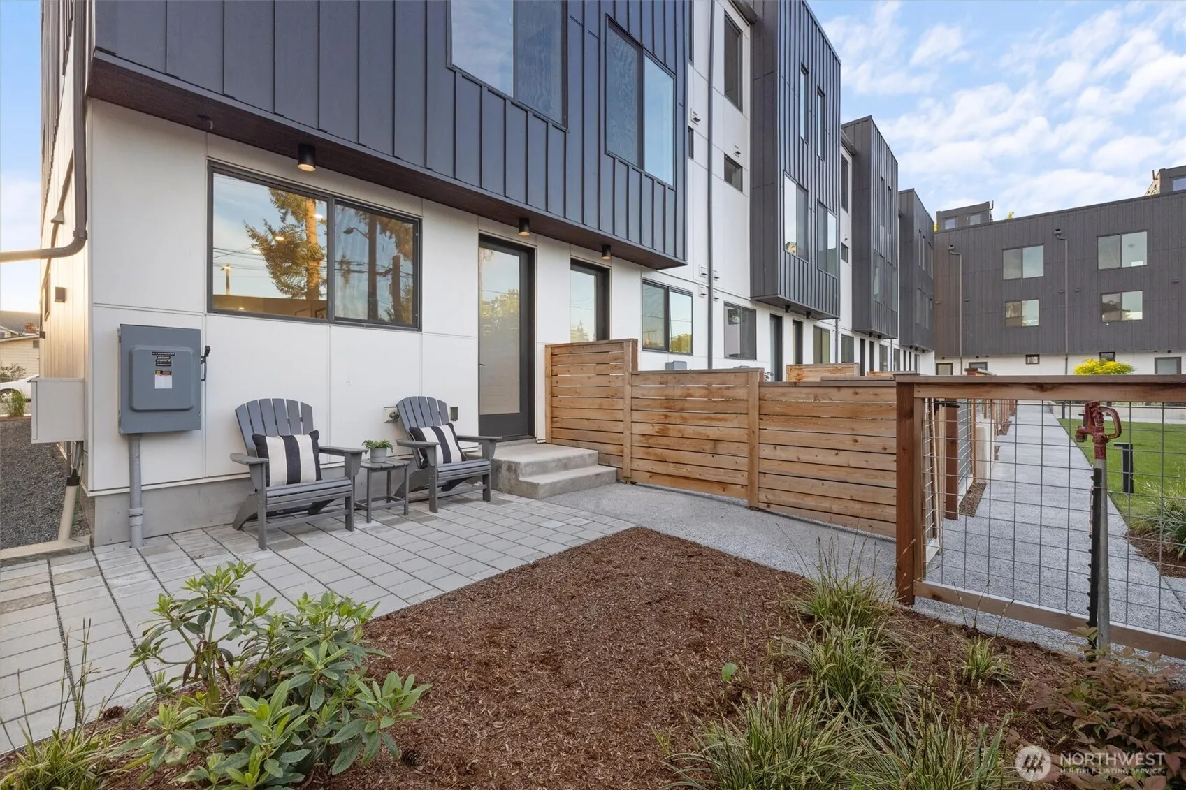 6614 Carleton Avenue S #A, Seattle, WA 98108