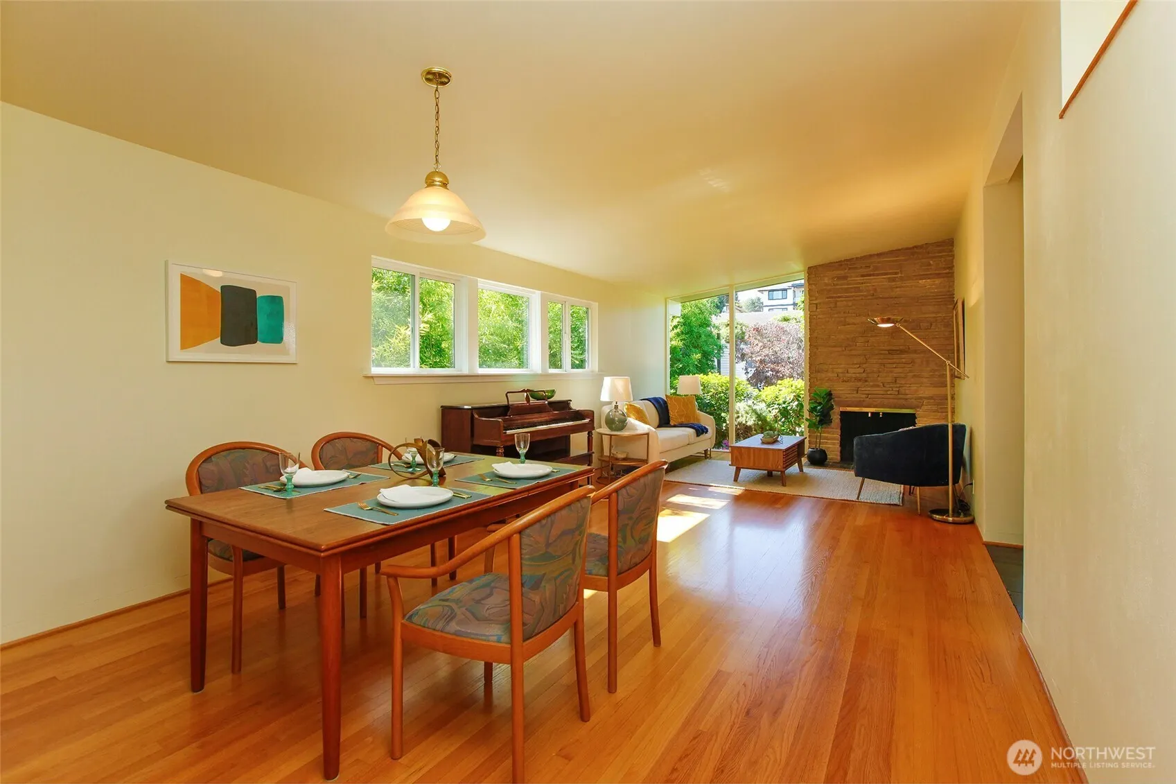 2612 25th Avenue W, Seattle, WA 98199