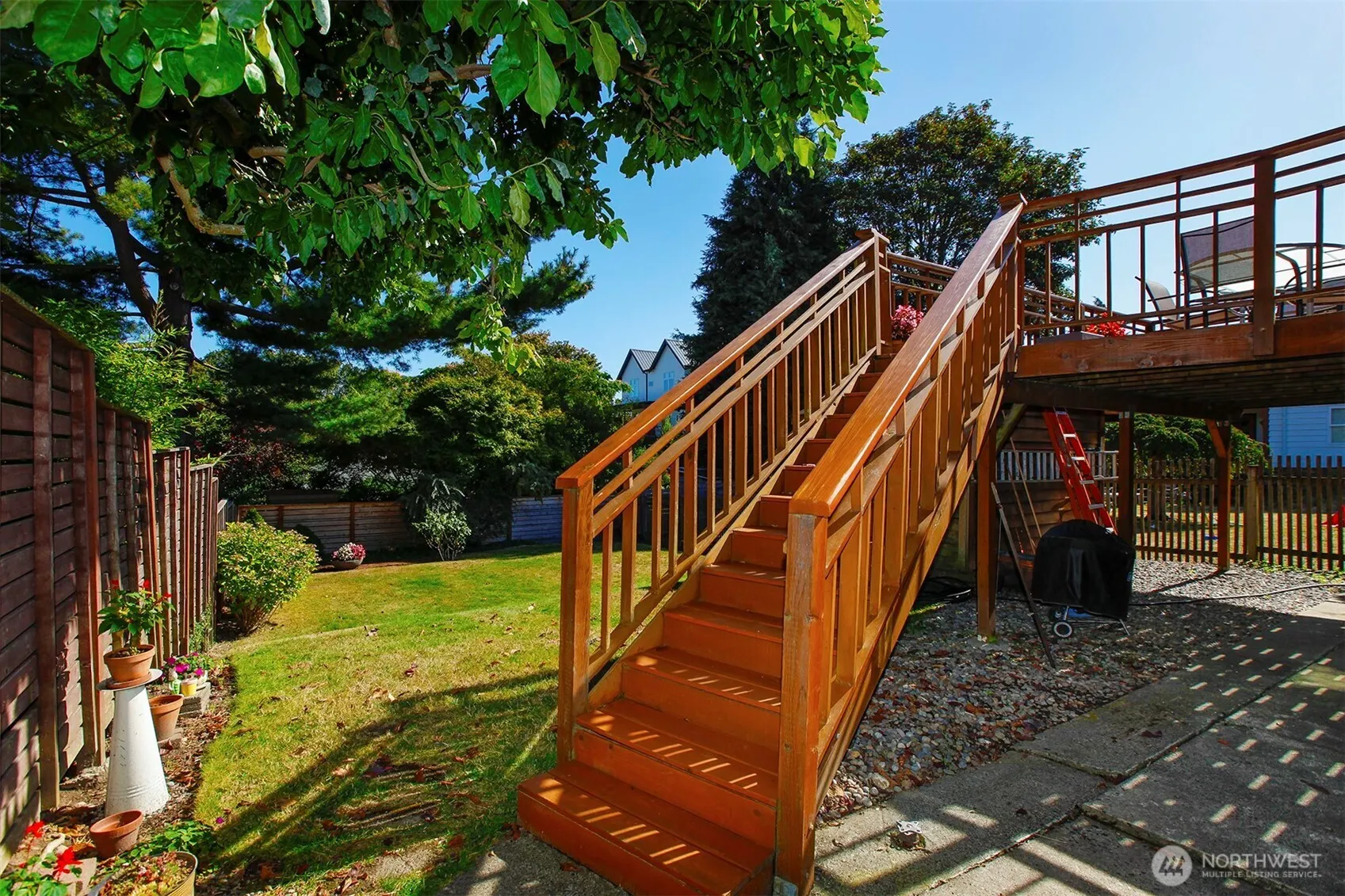 2612 25th Avenue W, Seattle, WA 98199