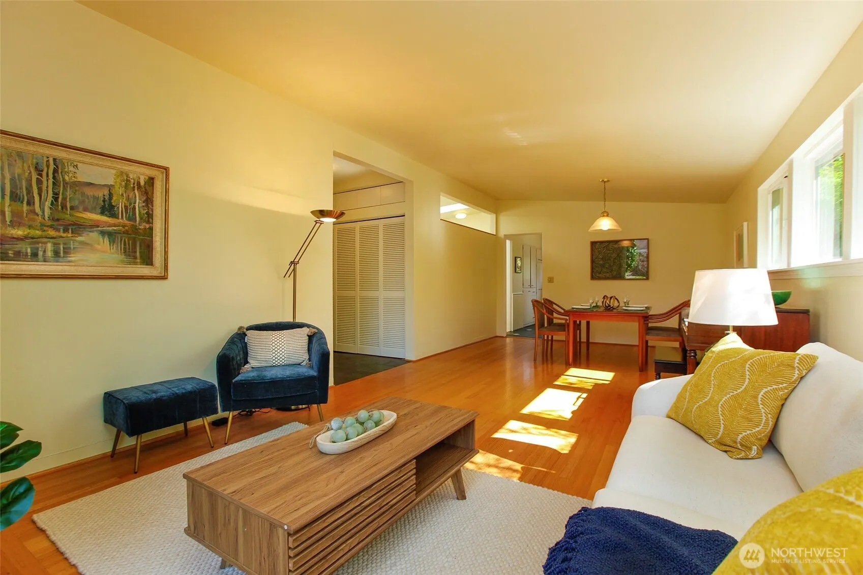 2612 25th Avenue W, Seattle, WA 98199