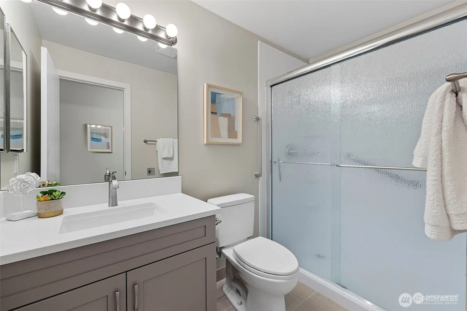 17450 NE 40th PL #E-1, Redmond, WA 98052