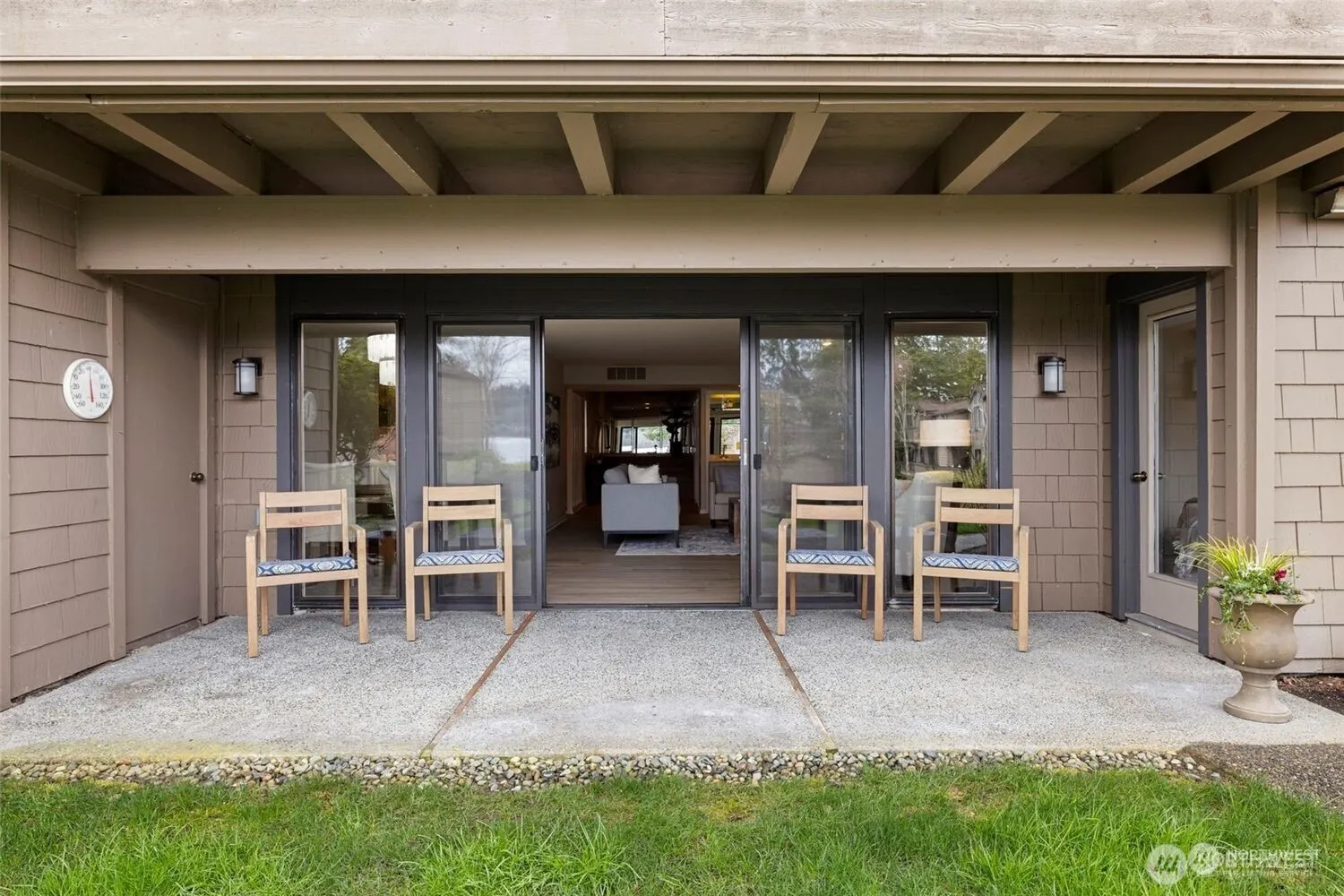 17450 NE 40th PL #E-1, Redmond, WA 98052