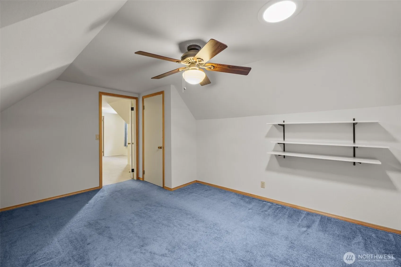 2048 216th Avenue SE, Sammamish, WA 98075