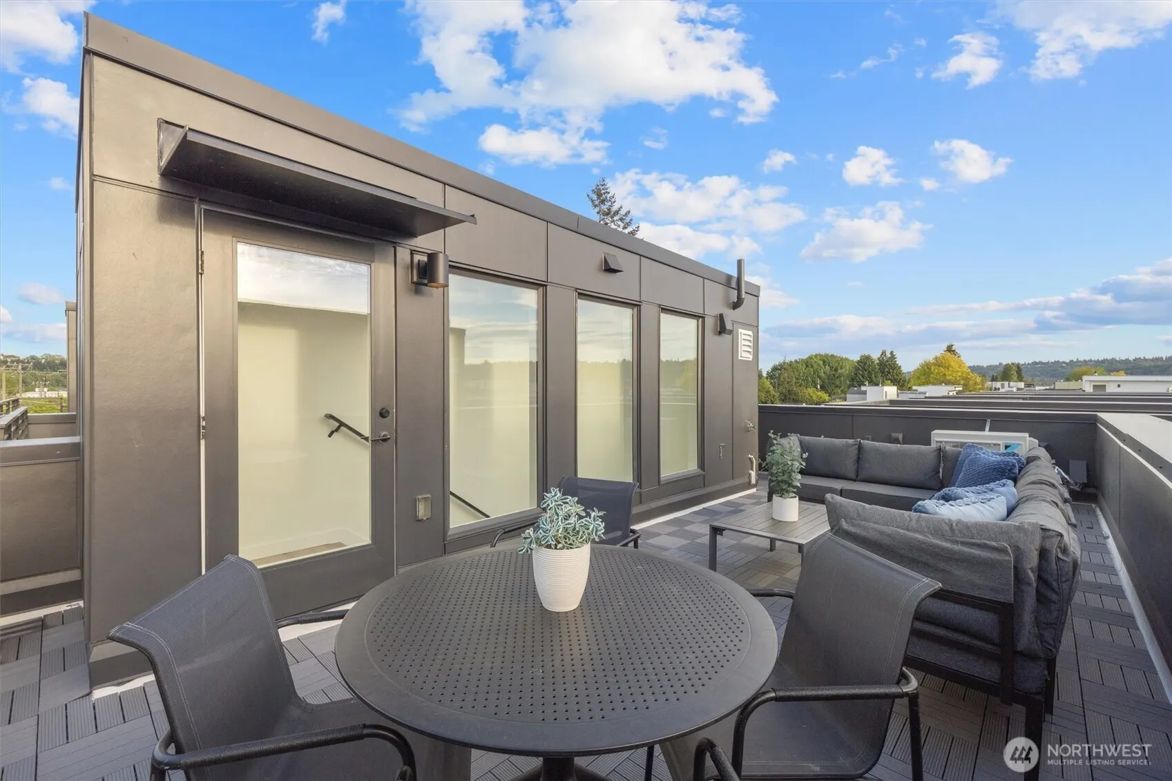 6604 Carleton Avenue S #B, Seattle, WA 98108