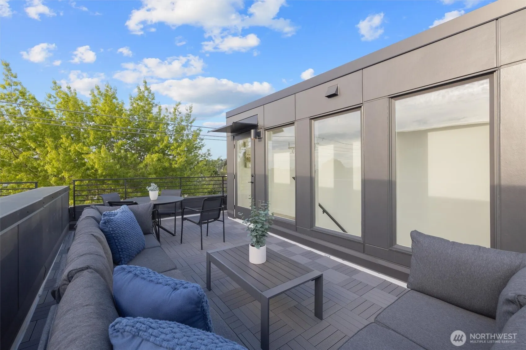 6604 Carleton Avenue S #B, Seattle, WA 98108