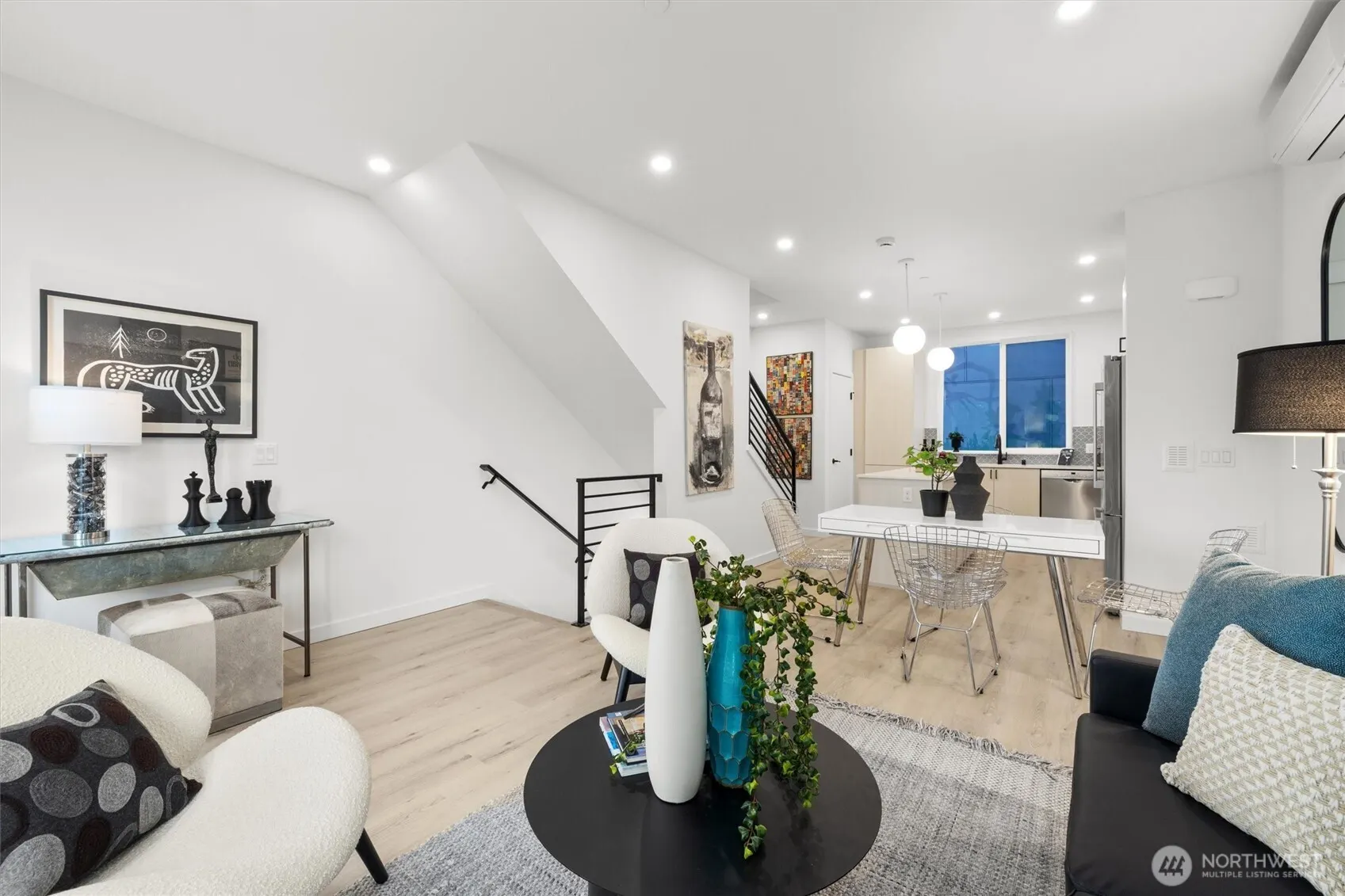 6604 Carleton Avenue S #B, Seattle, WA 98108