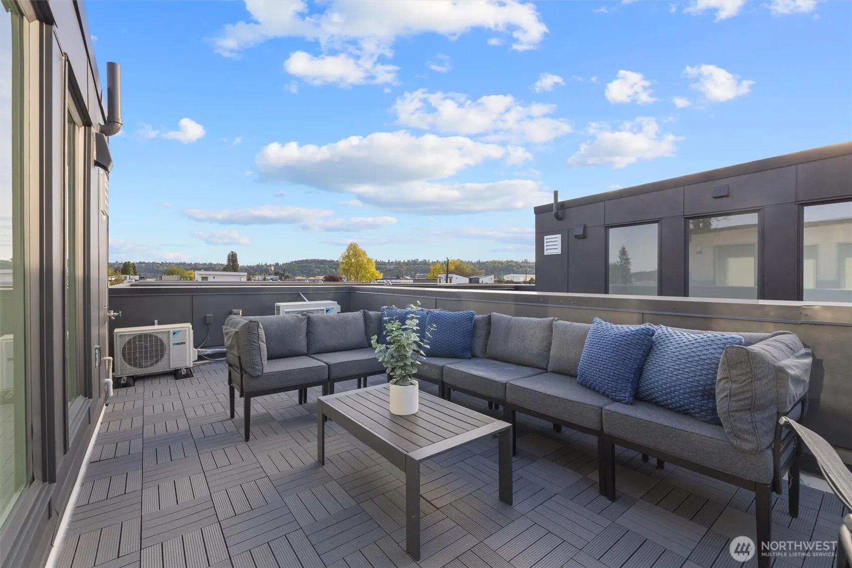6604 Carleton Avenue S #B, Seattle, WA 98108