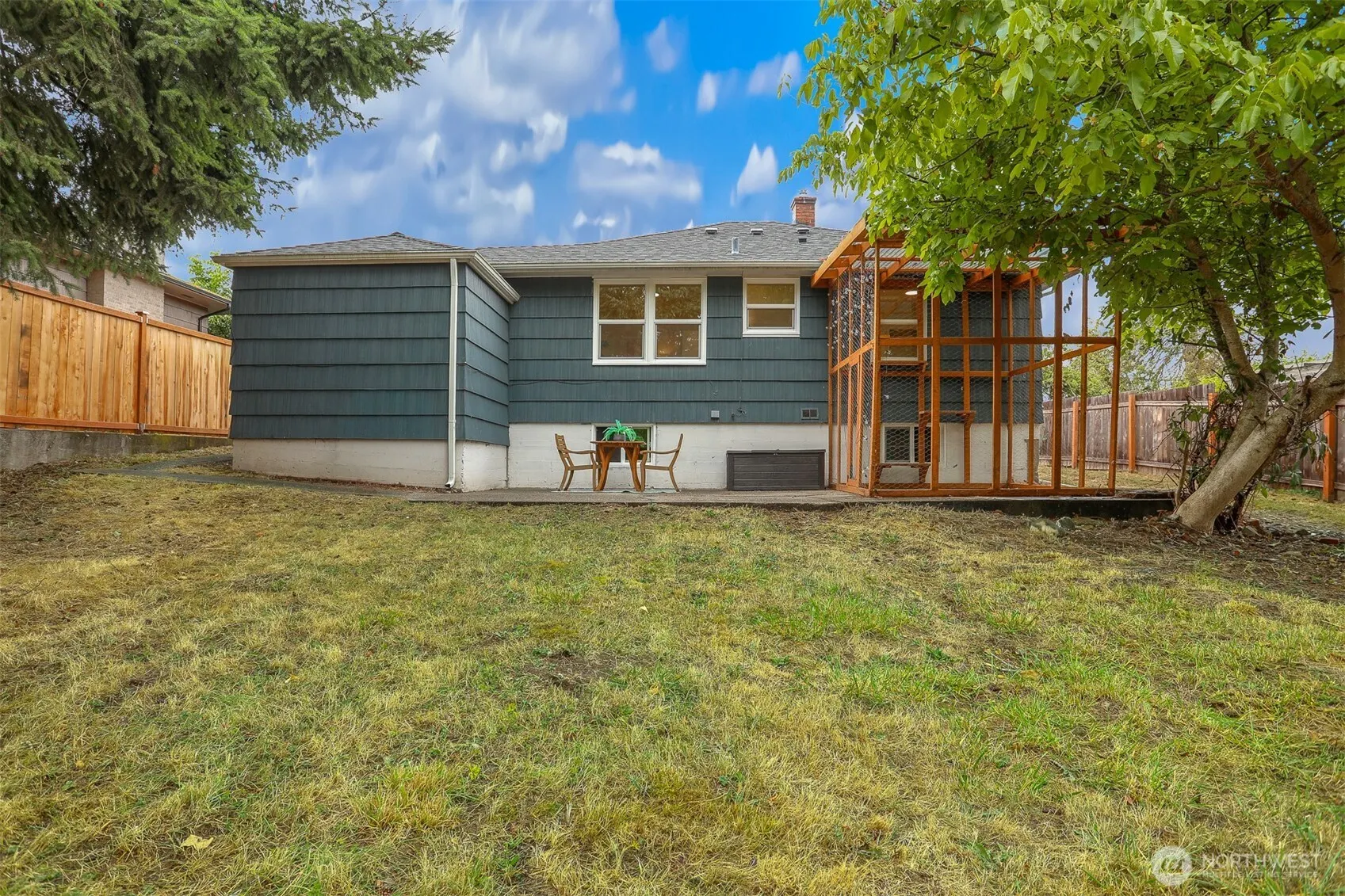 12042 26th Avenue S, Seattle, WA 98168