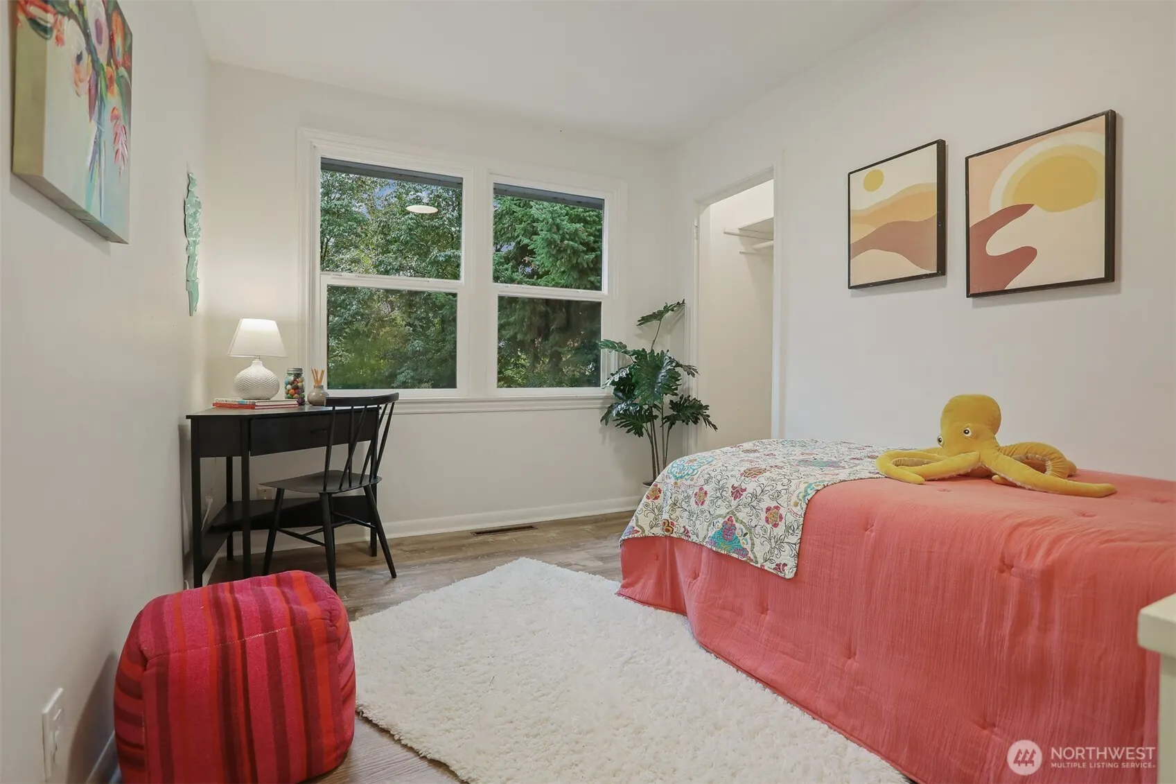12042 26th Avenue S, Seattle, WA 98168