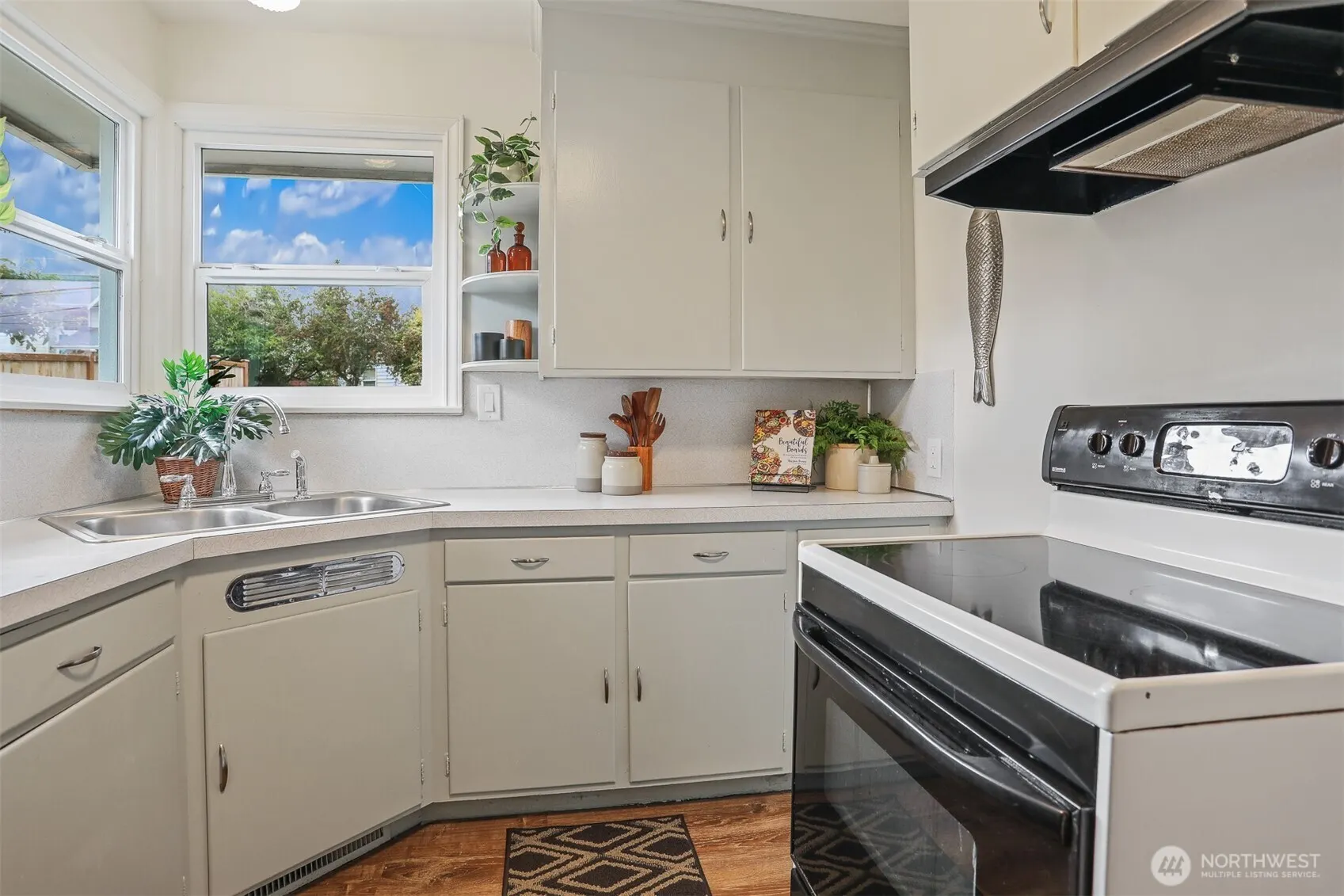 12042 26th Avenue S, Seattle, WA 98168