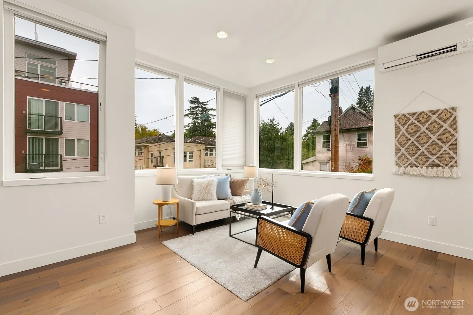 119 A 18th Avenue E, Seattle, WA 98122