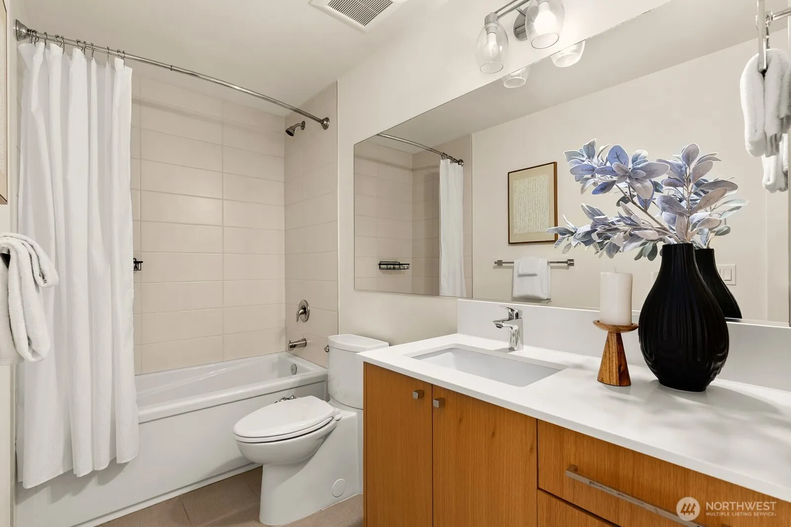 119 A 18th Avenue E, Seattle, WA 98122