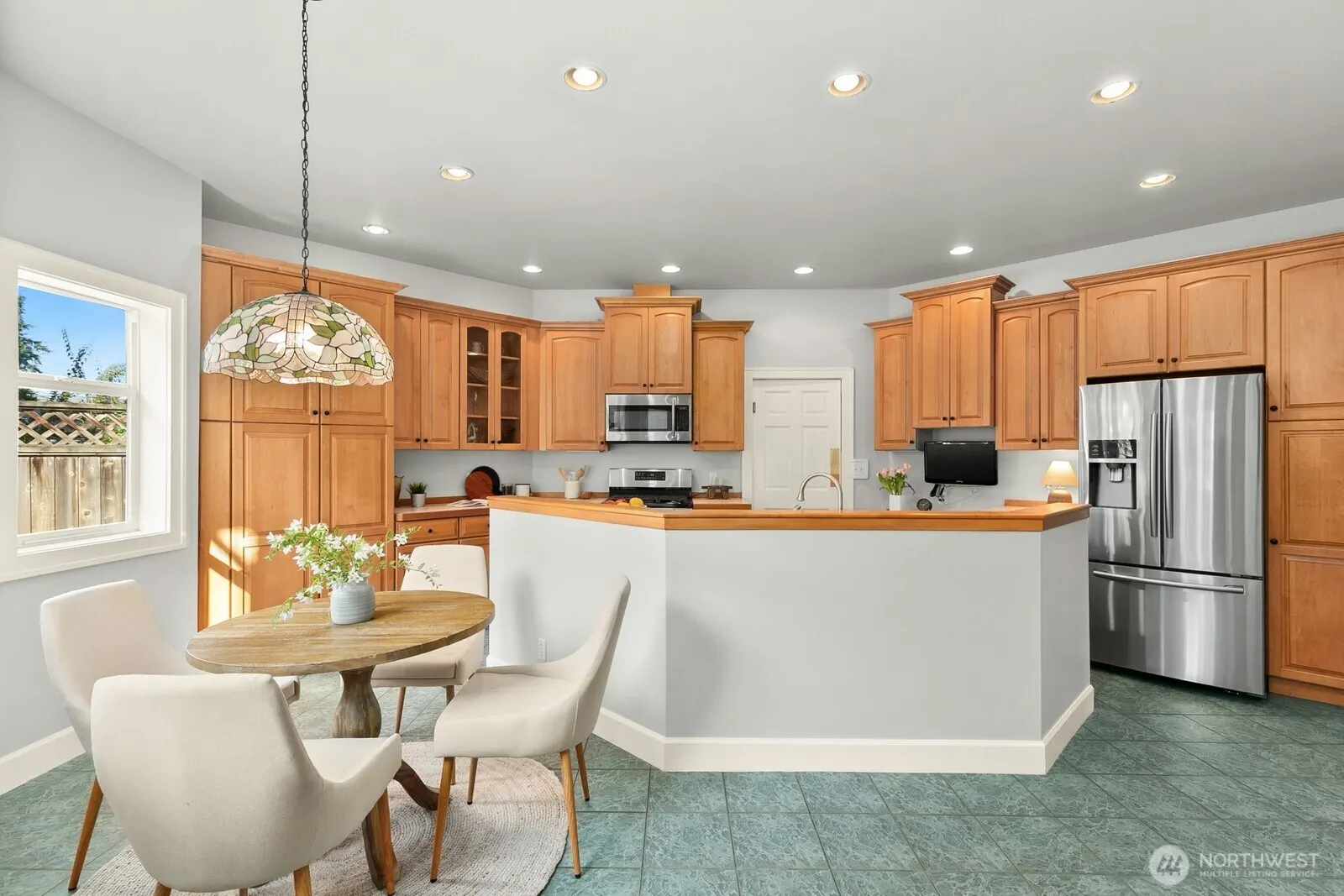 10027 Dibble Avenue NW, Seattle, WA 98177