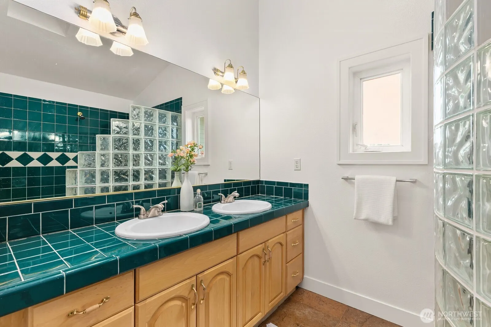10027 Dibble Avenue NW, Seattle, WA 98177