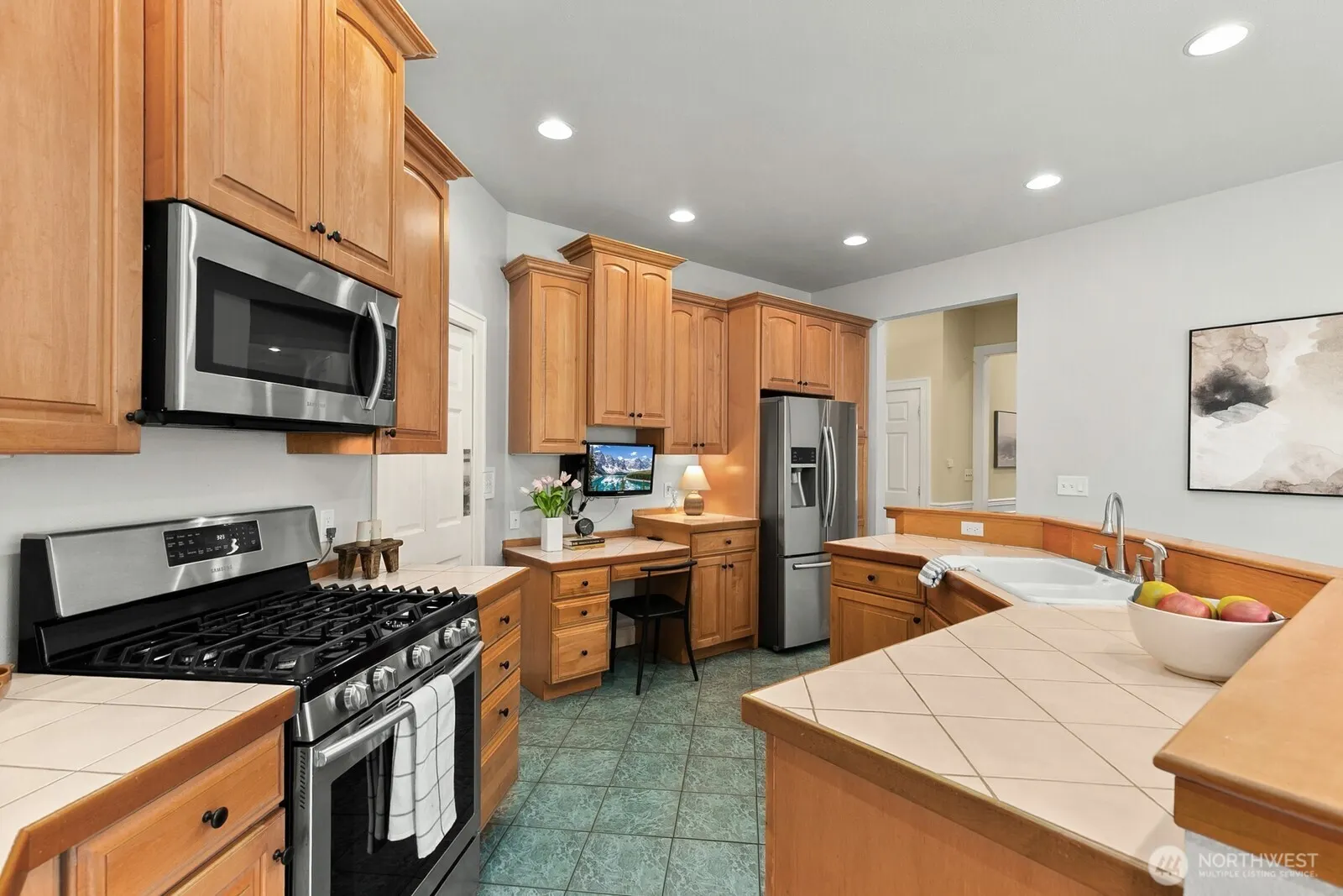 10027 Dibble Avenue NW, Seattle, WA 98177