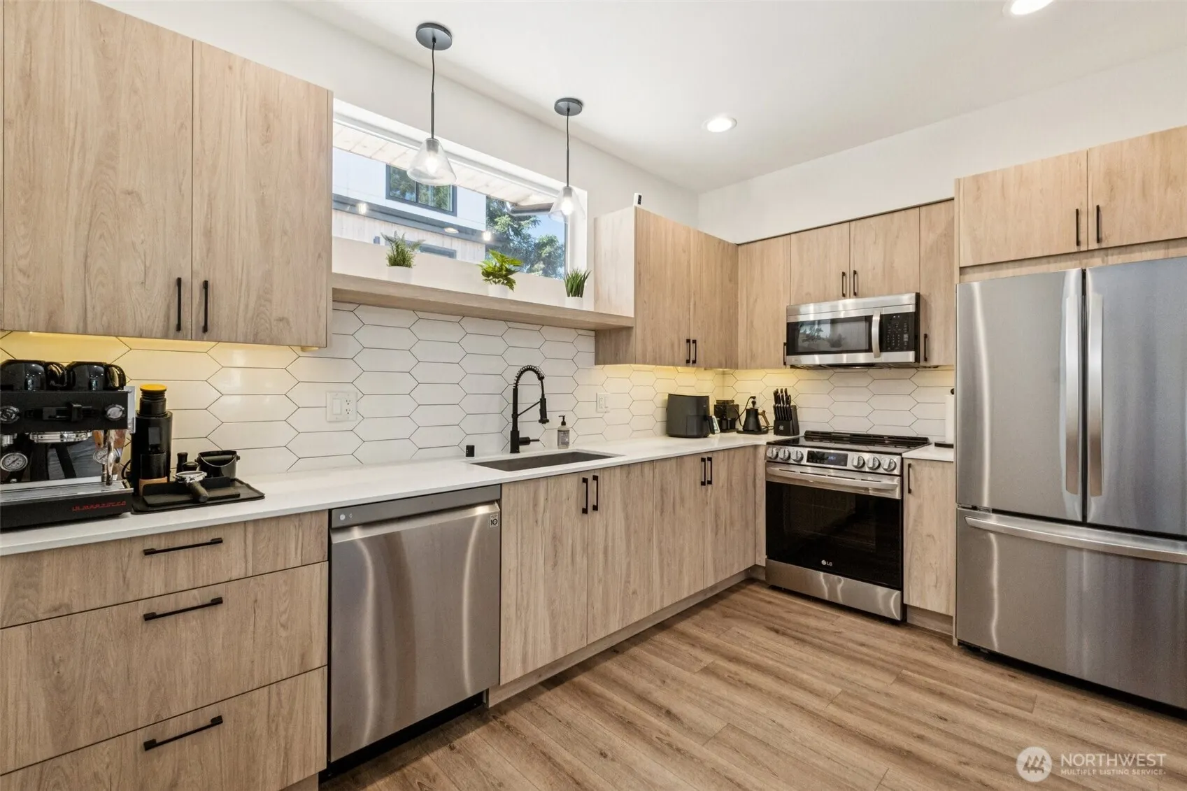 8751 14th Avenue NW #G, Seattle, WA 98117