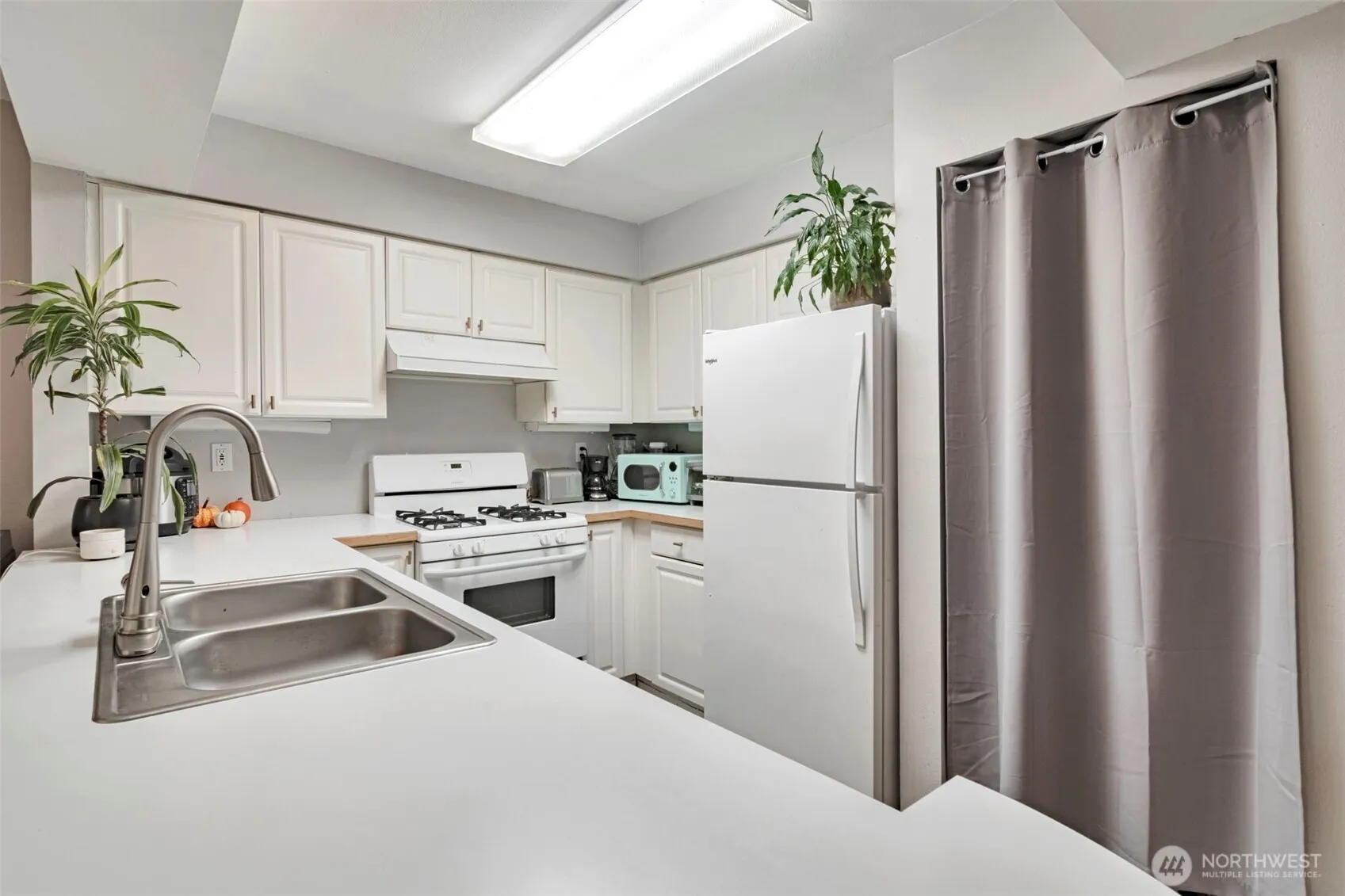 342 102nd Avenue SE #211, Bellevue, WA 98005