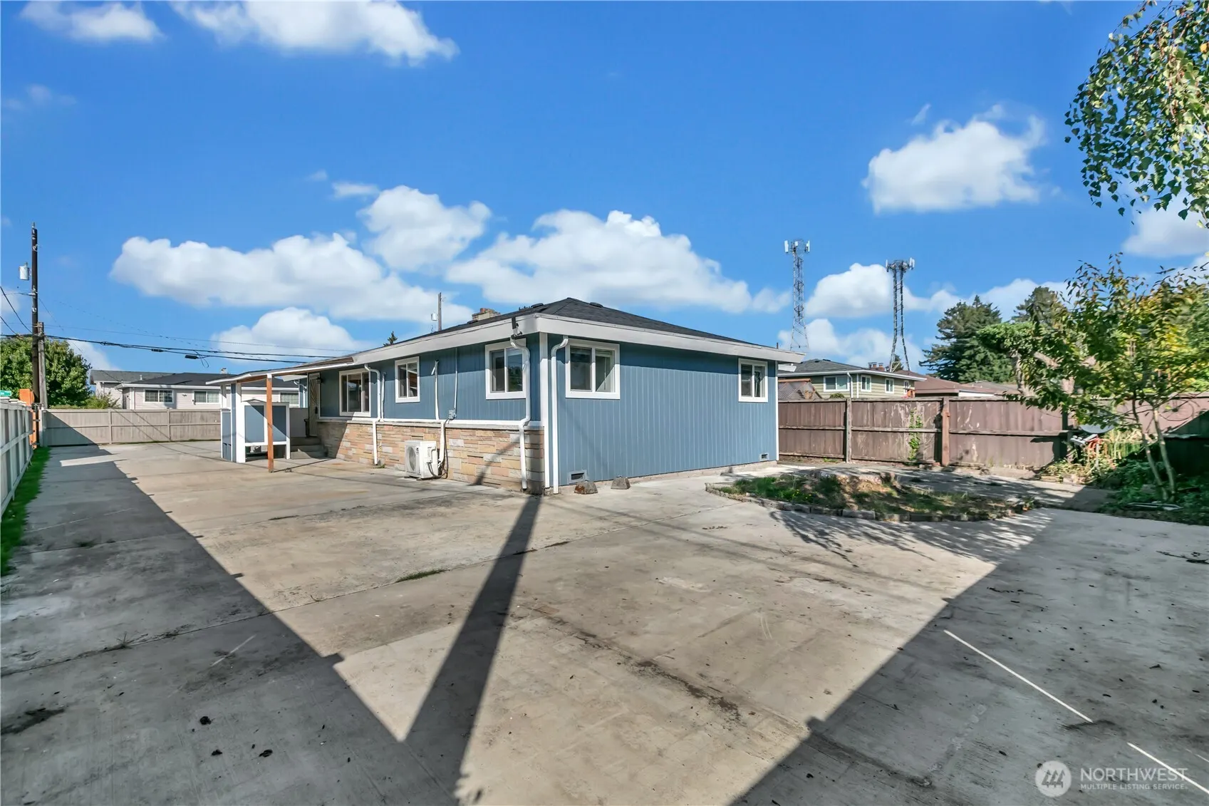 3501 S Webster St , Seattle, WA 98118