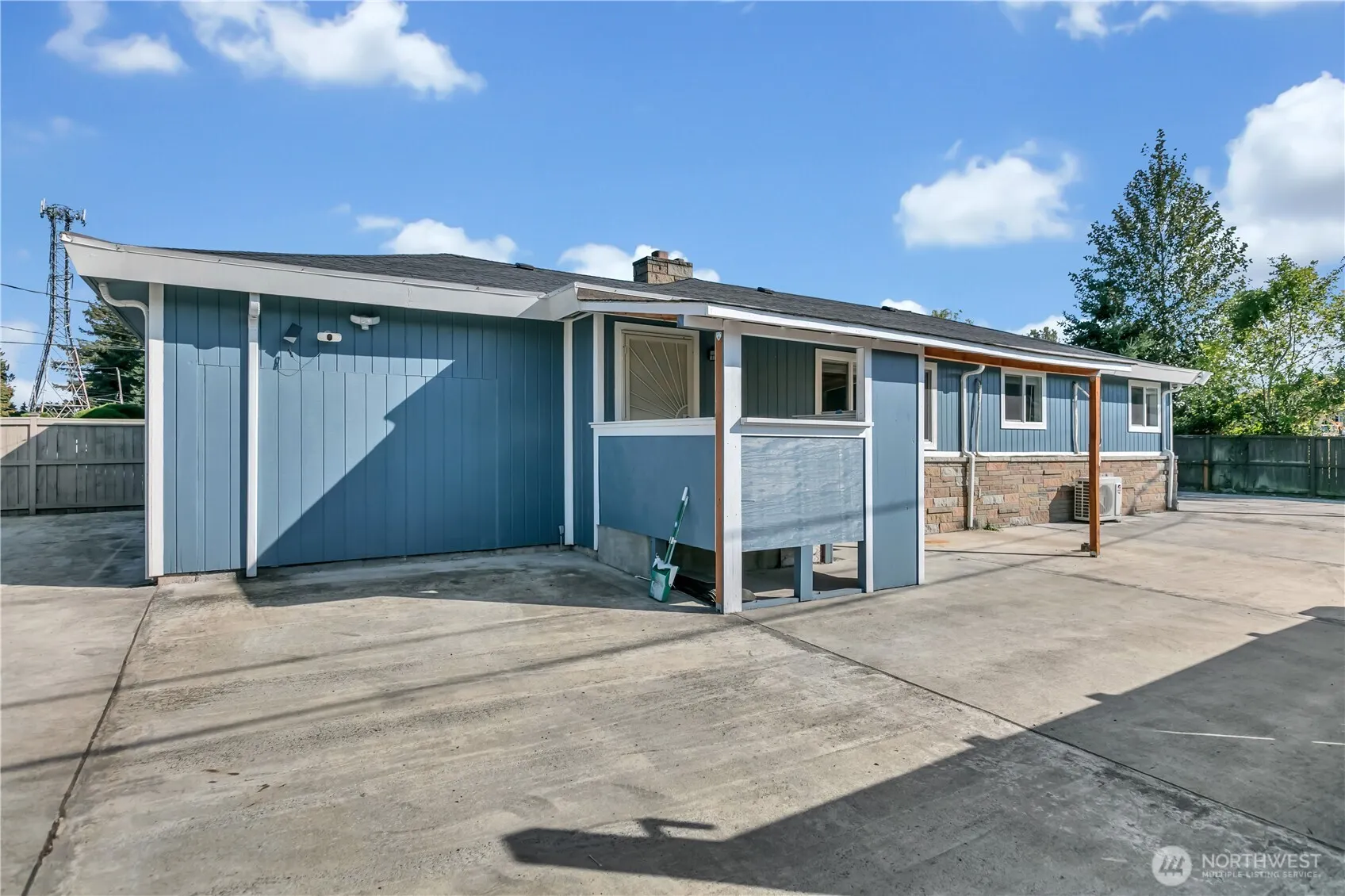 3501 S Webster St , Seattle, WA 98118
