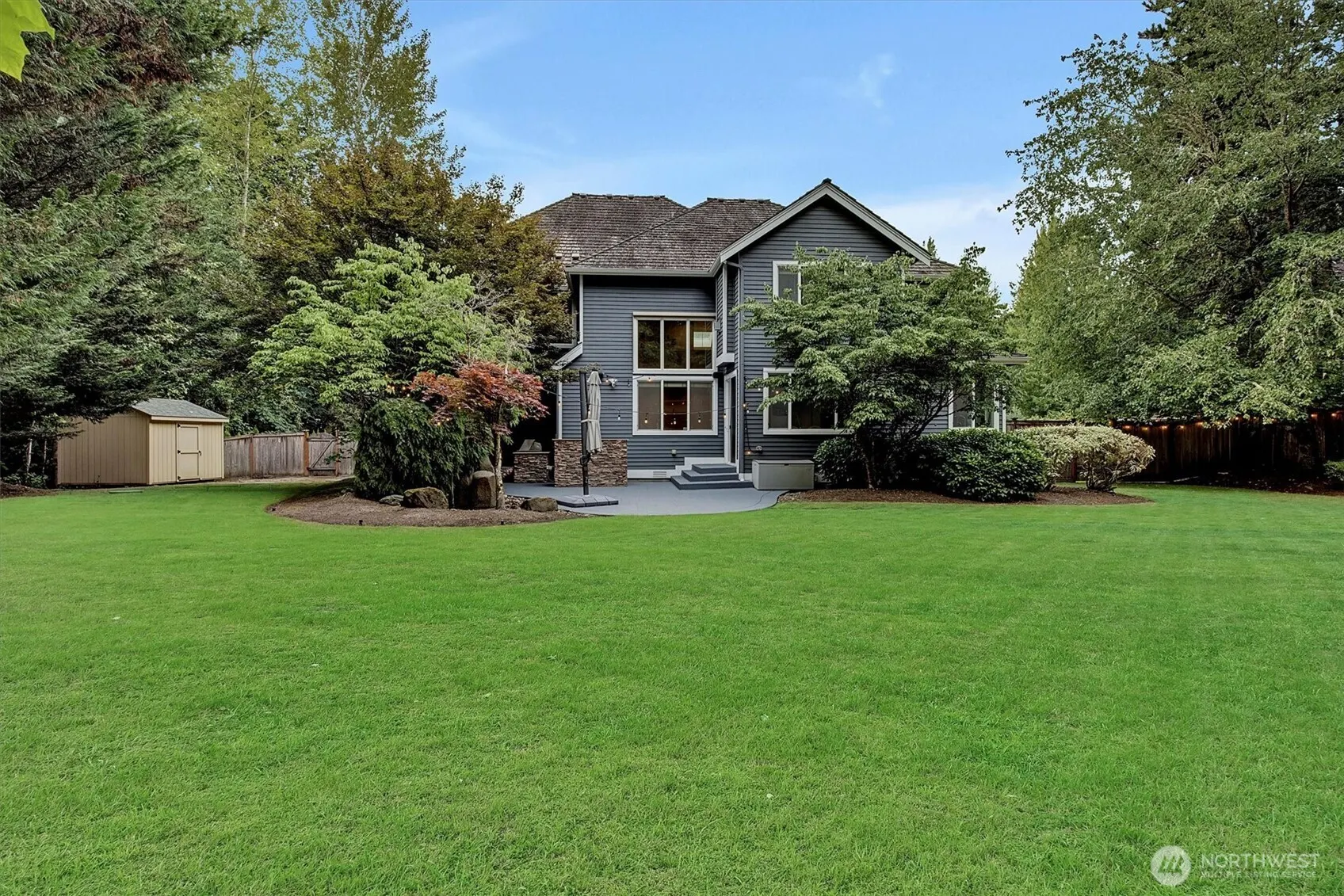 23815 NE 61st Street , Redmond, WA 98053-2503