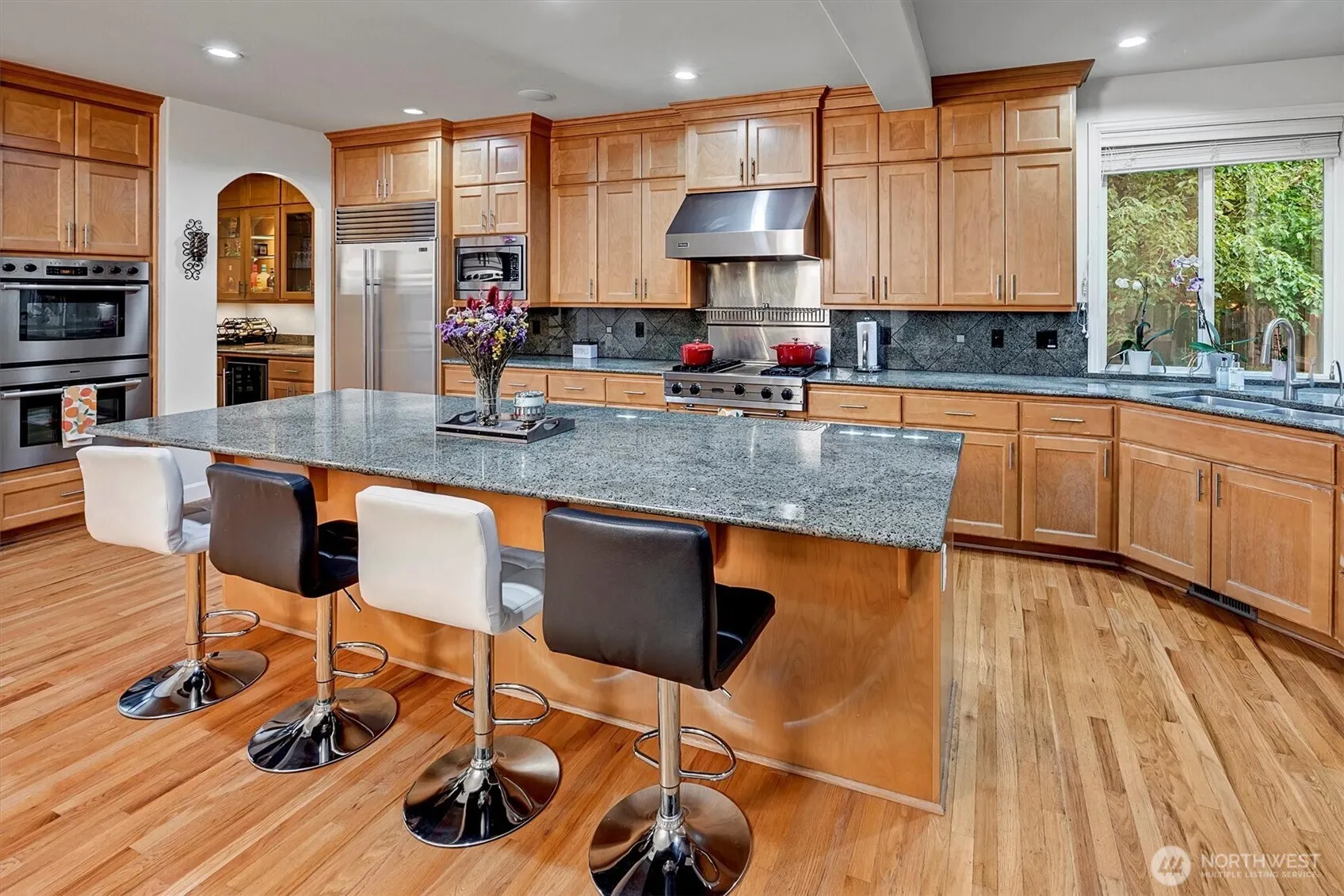 23815 NE 61st Street , Redmond, WA 98053-2503