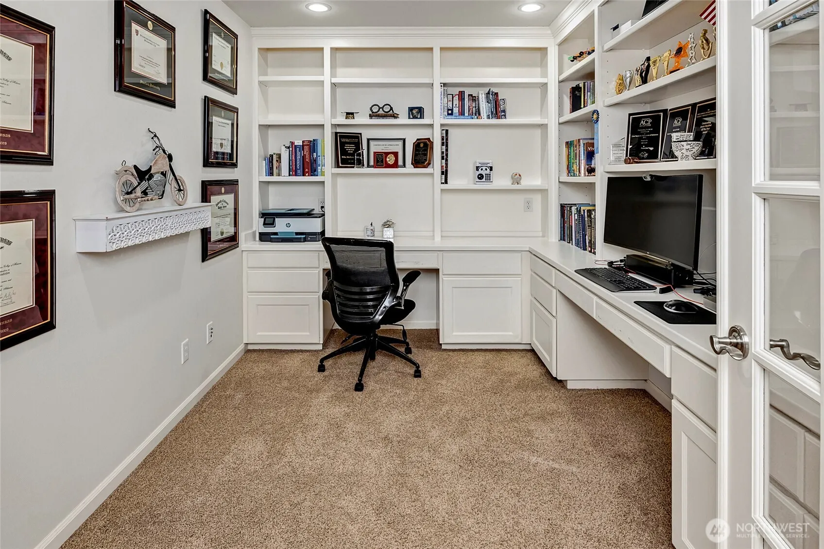 23815 NE 61st Street , Redmond, WA 98053-2503