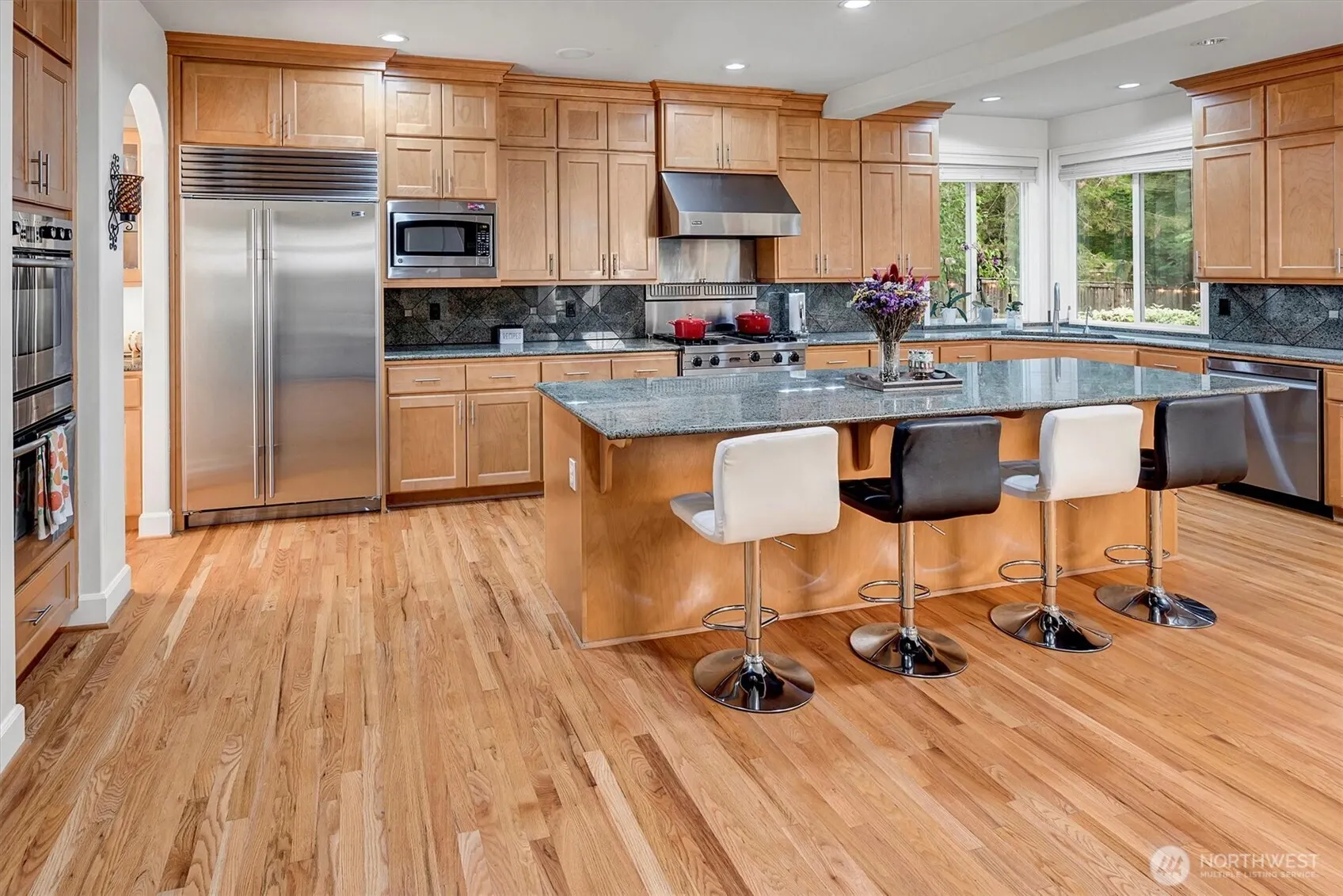 23815 NE 61st Street , Redmond, WA 98053-2503