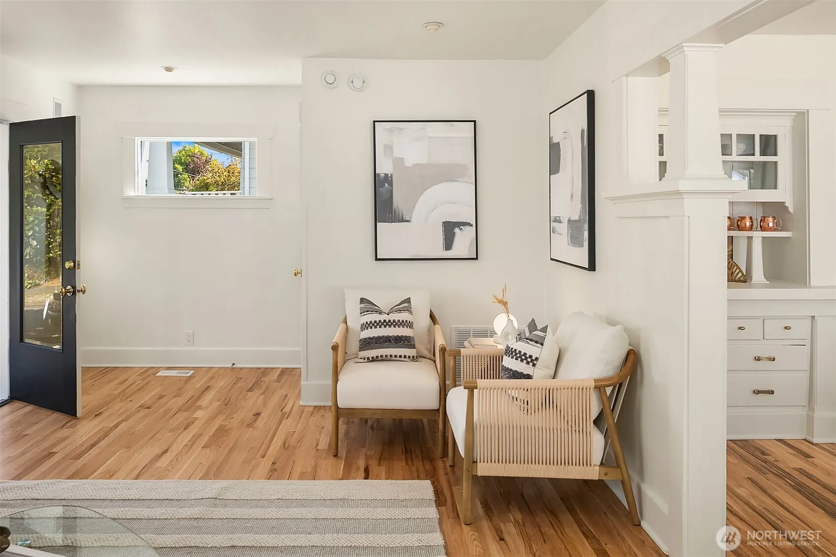 121 NE 58th Street , Seattle, WA 98105-2712