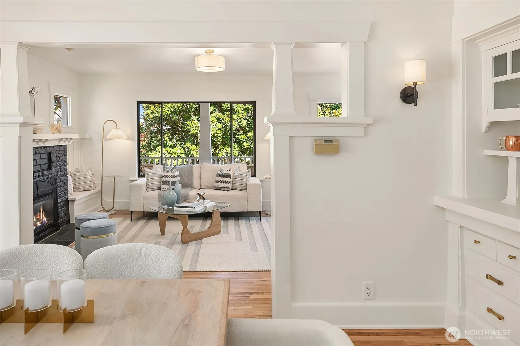121 NE 58th Street , Seattle, WA 98105-2712