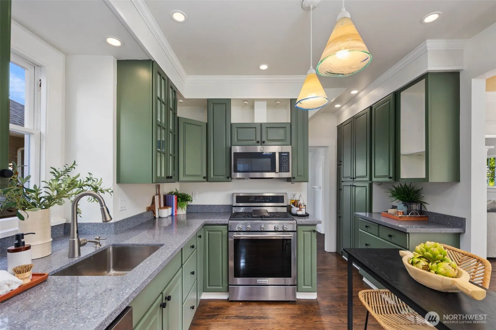 20 W McGraw Street , Seattle, WA 98119