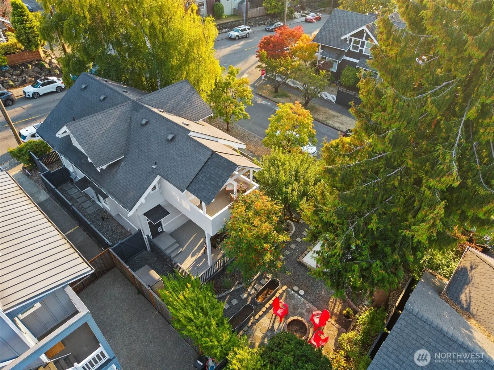20 W McGraw Street , Seattle, WA 98119